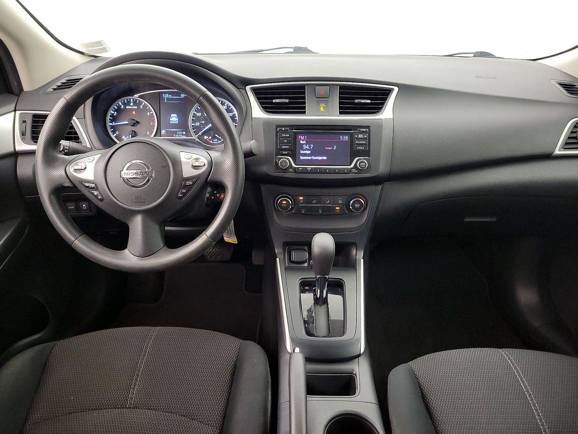 Thumbnail: 2018 Nissan Sentra - 9