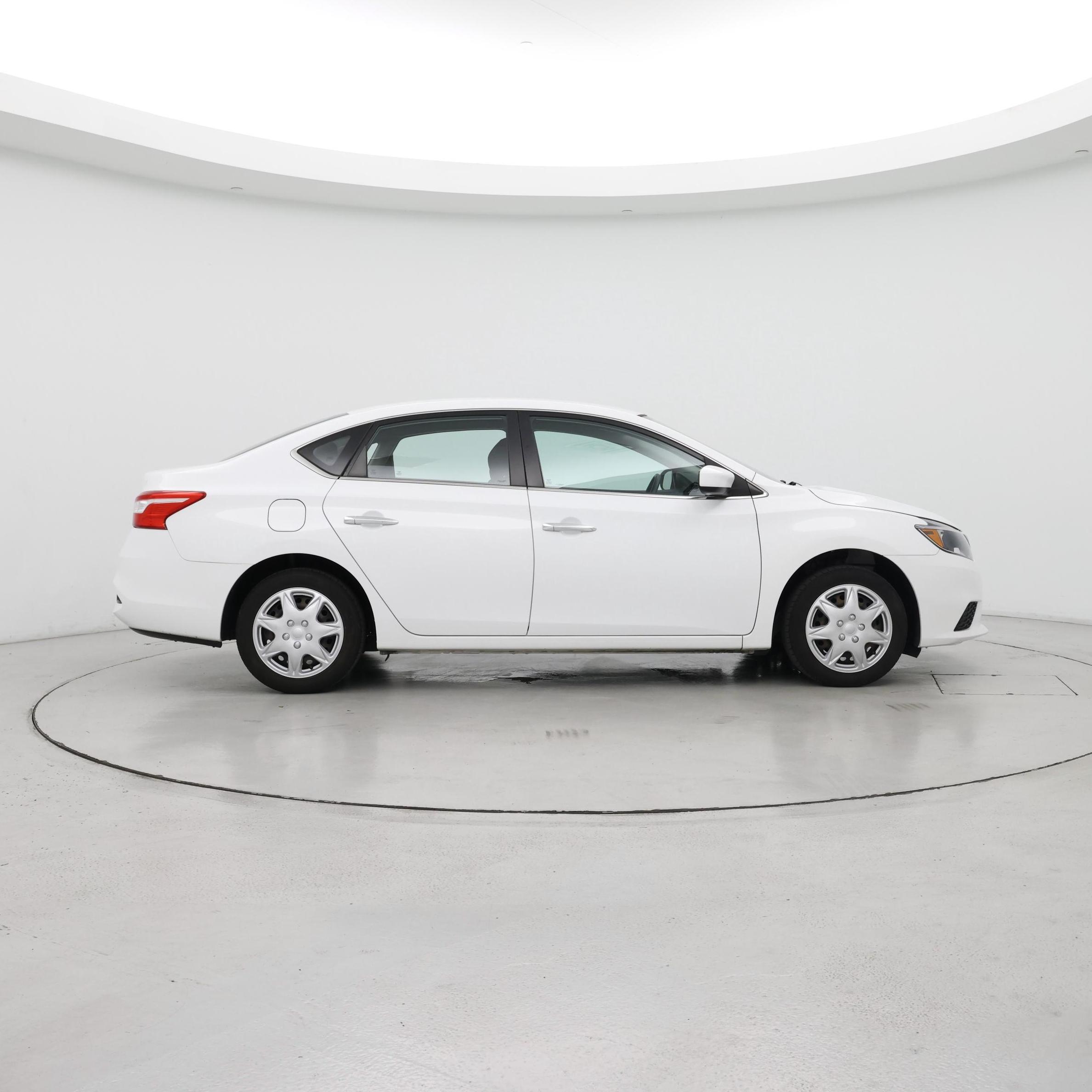 Thumbnail: 2018 Nissan Sentra - 7