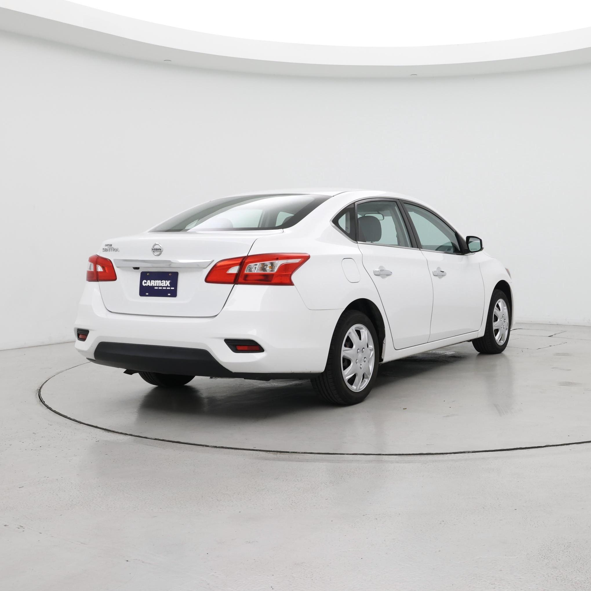 Thumbnail: 2018 Nissan Sentra - 8