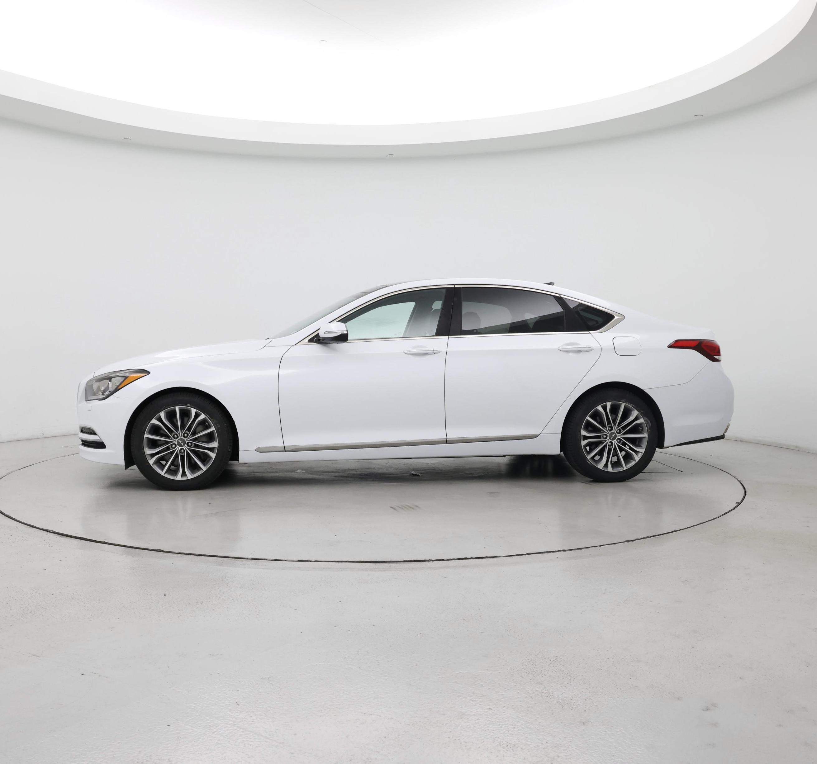 Thumbnail: 2015 Hyundai Genesis - 3