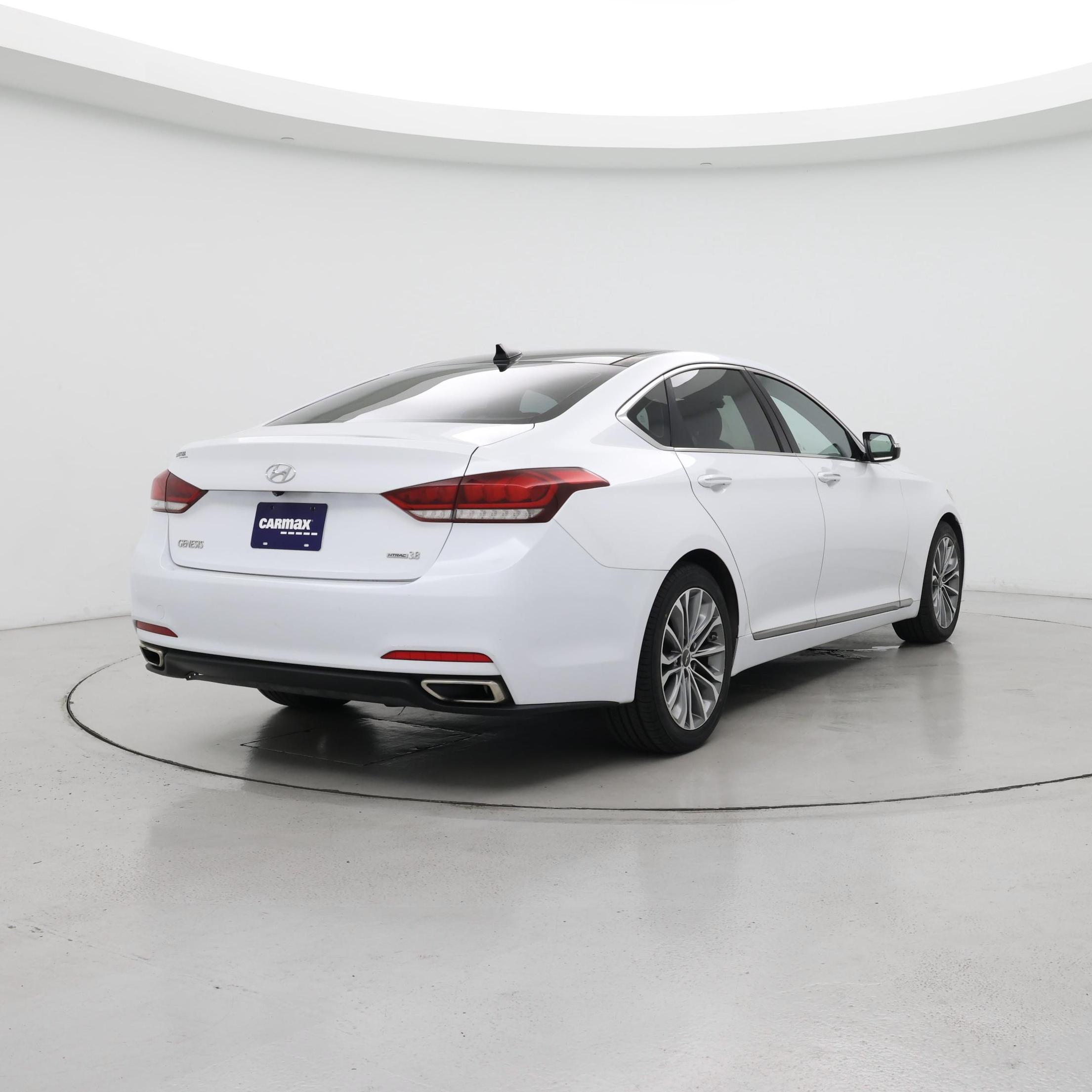 Thumbnail: 2015 Hyundai Genesis - 8
