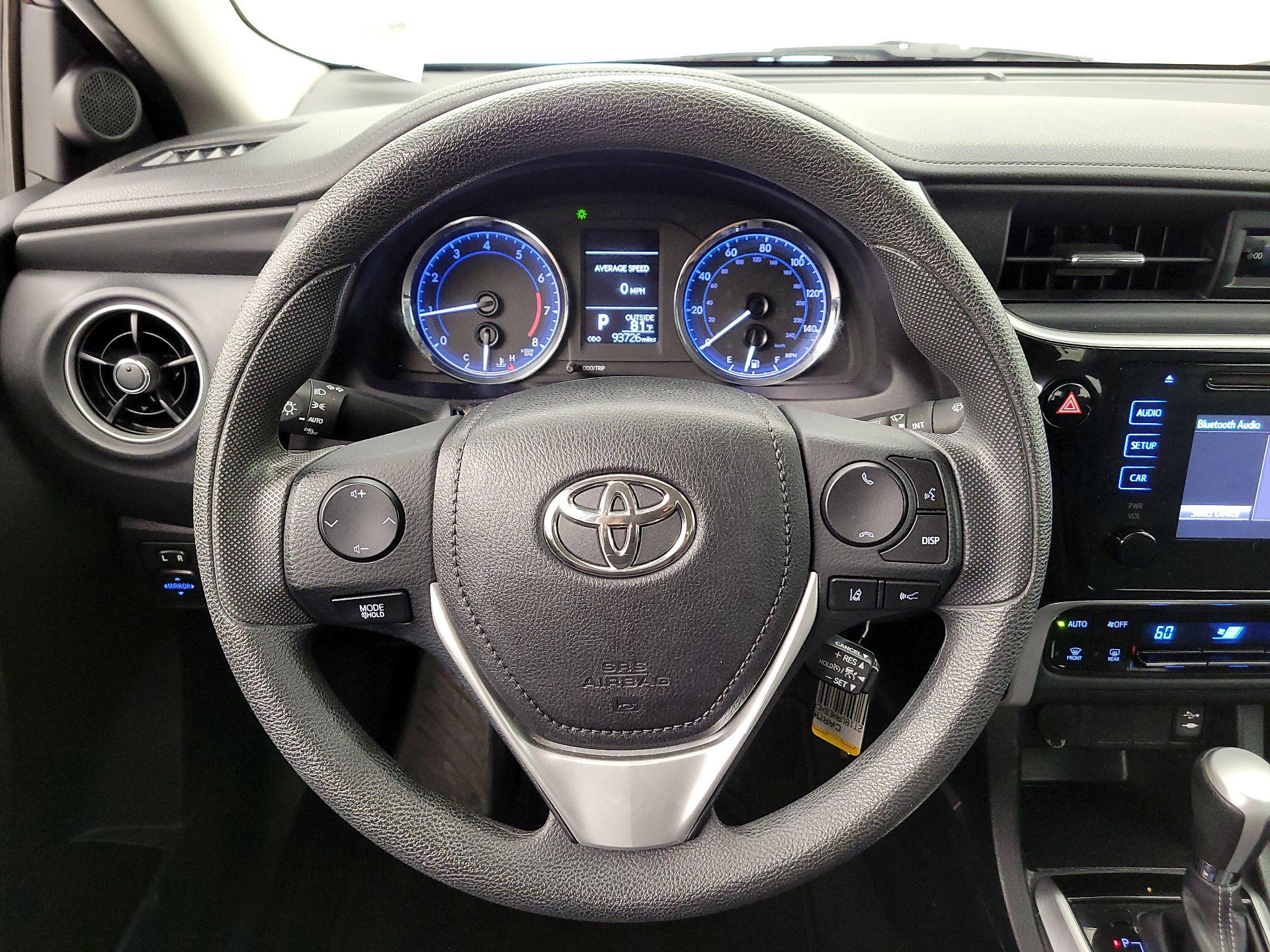 Thumbnail: 2017 Toyota Corolla - 10