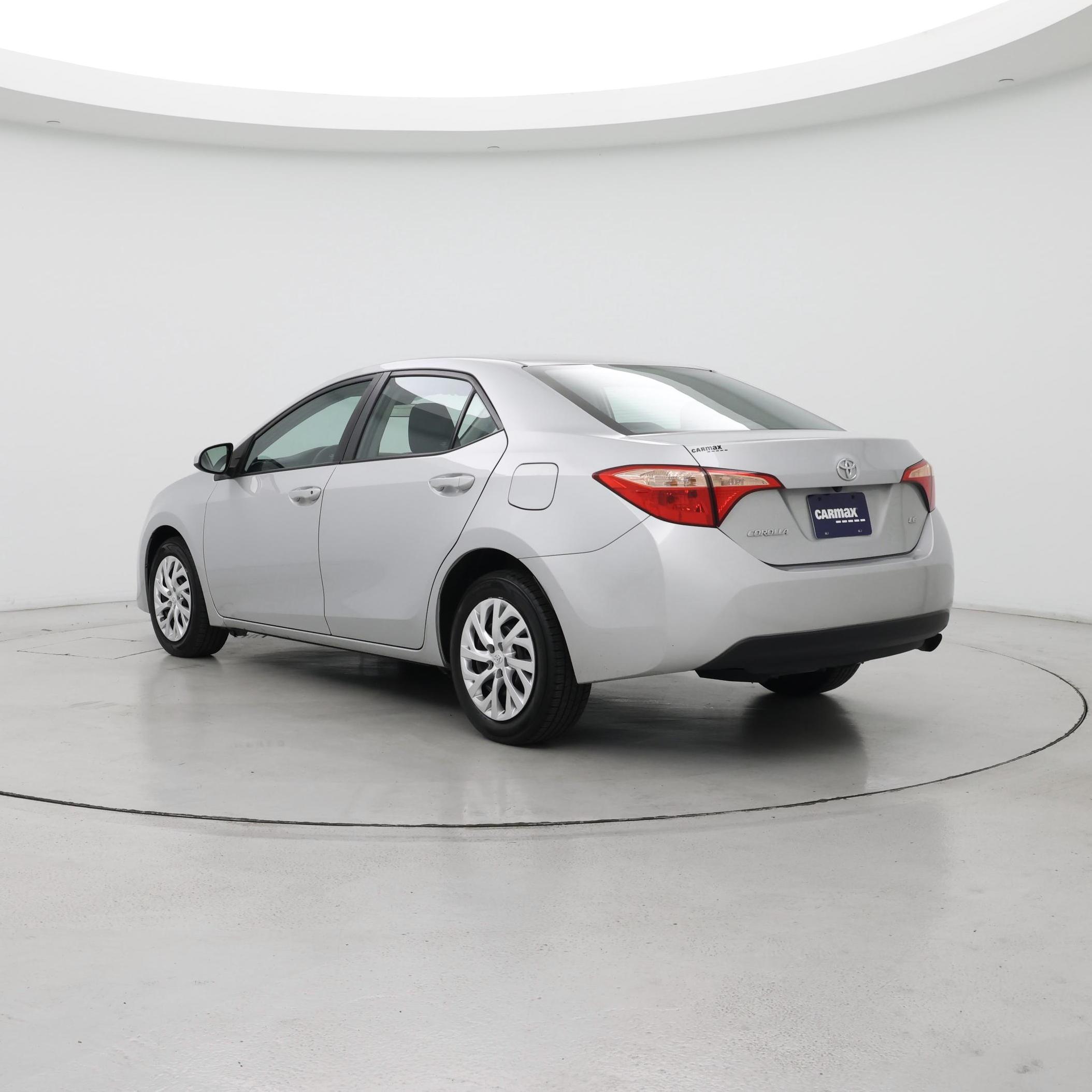 Thumbnail: 2017 Toyota Corolla - 2