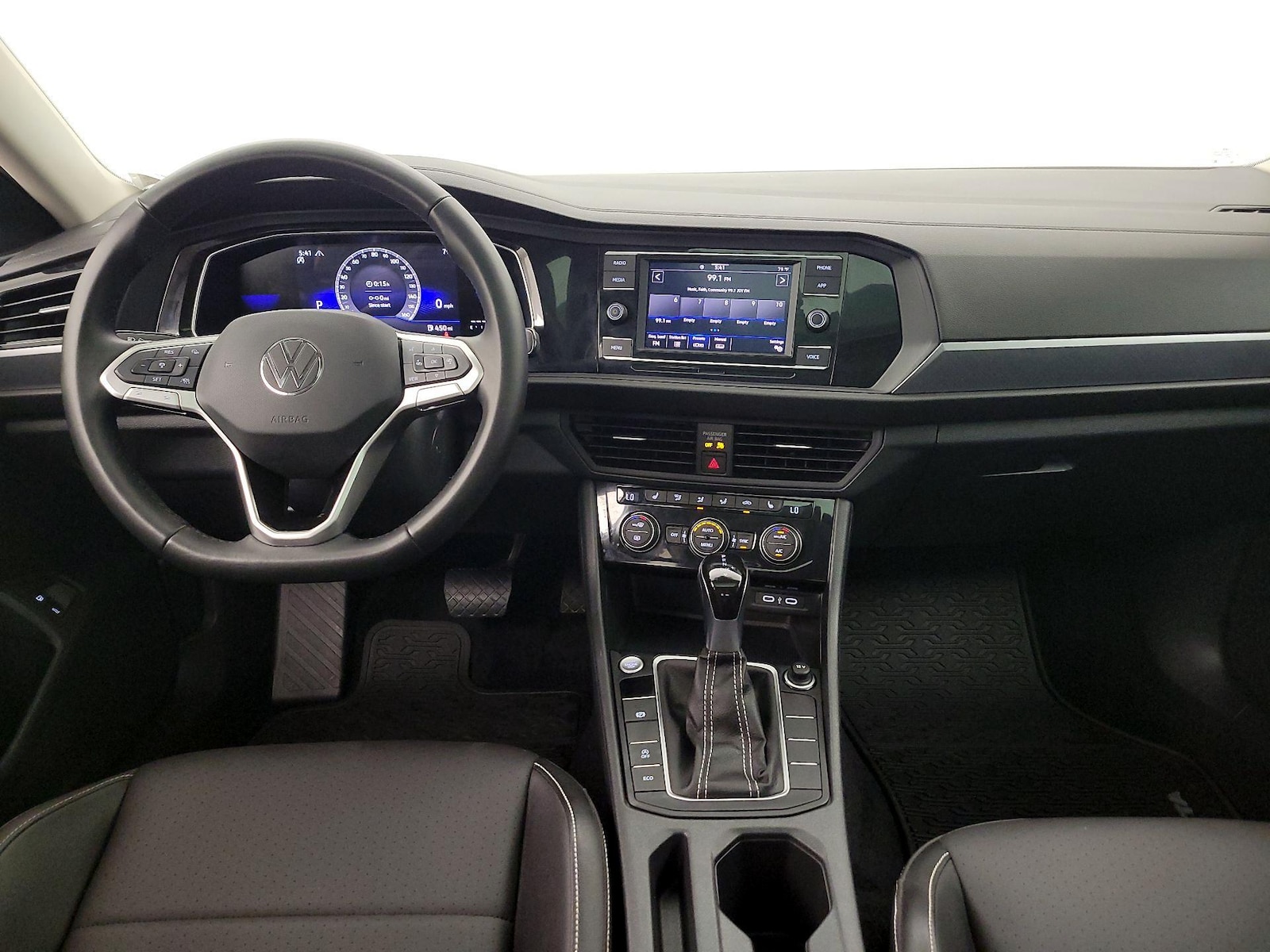 Image of 2024 Volkswagen Jetta SE