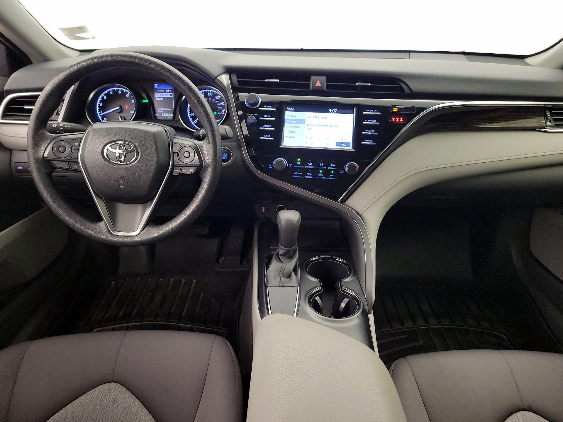 Thumbnail: 2018 Toyota Camry - 9