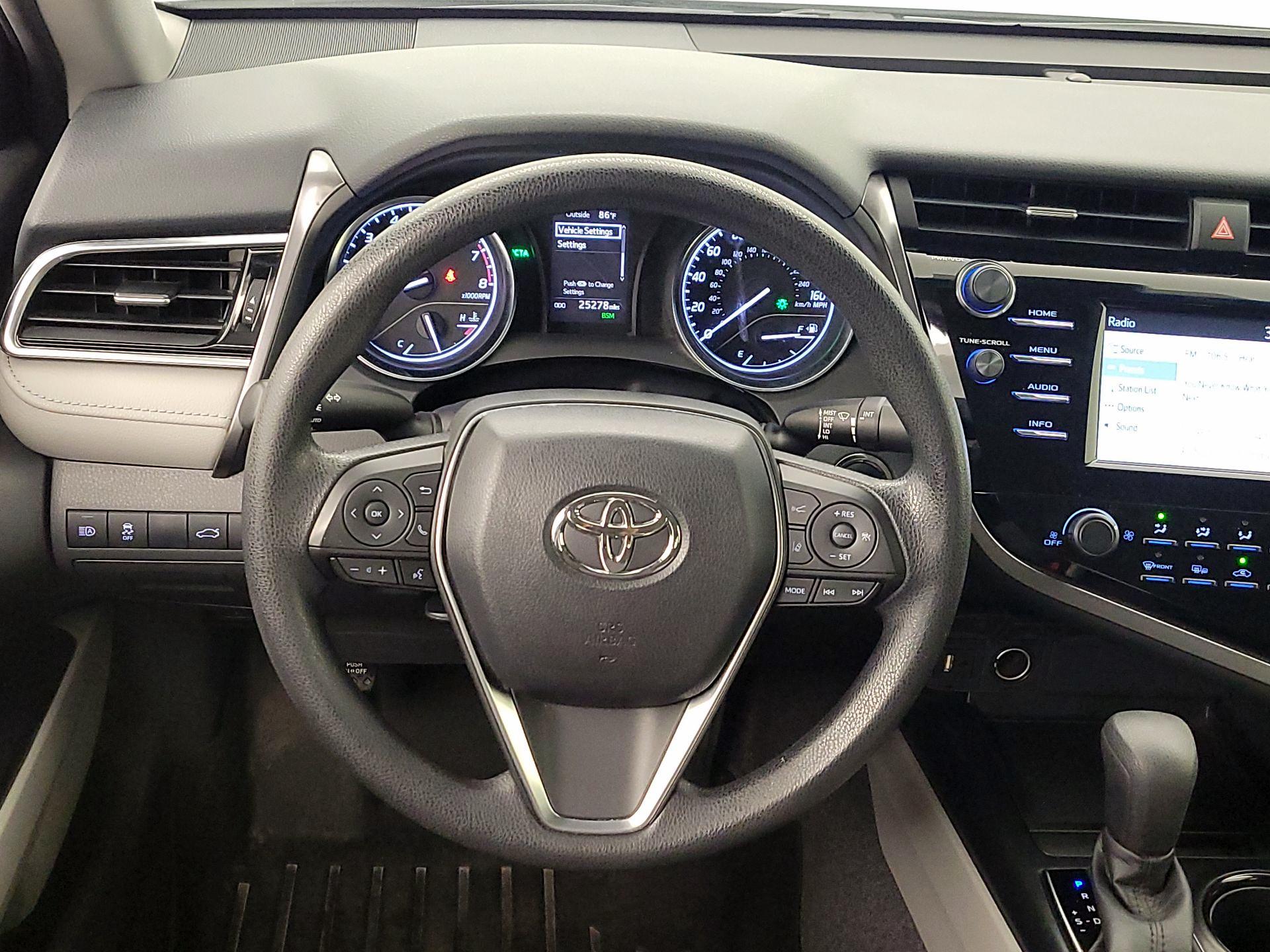 Thumbnail: 2018 Toyota Camry - 10
