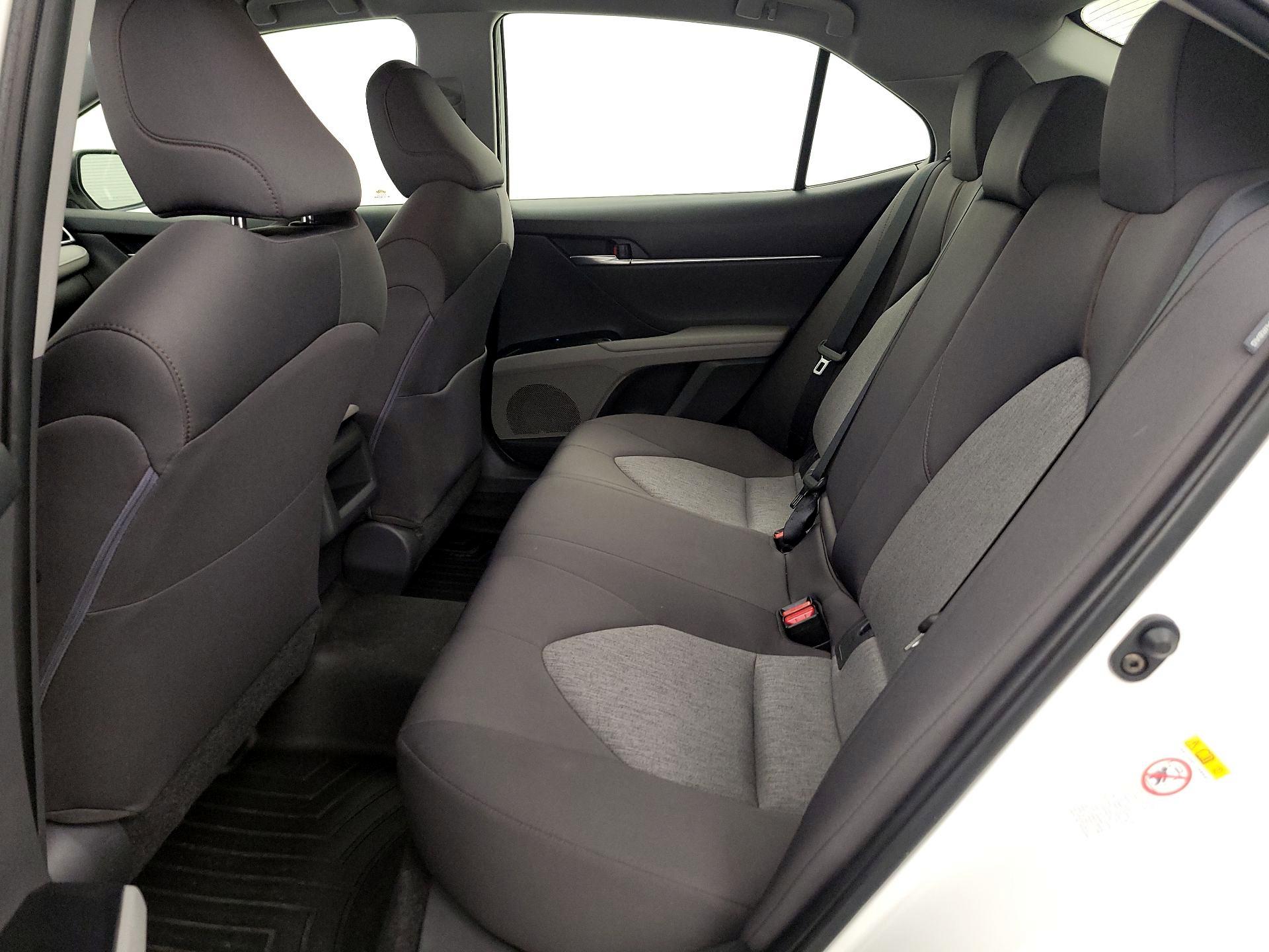 Thumbnail: 2018 Toyota Camry - 19