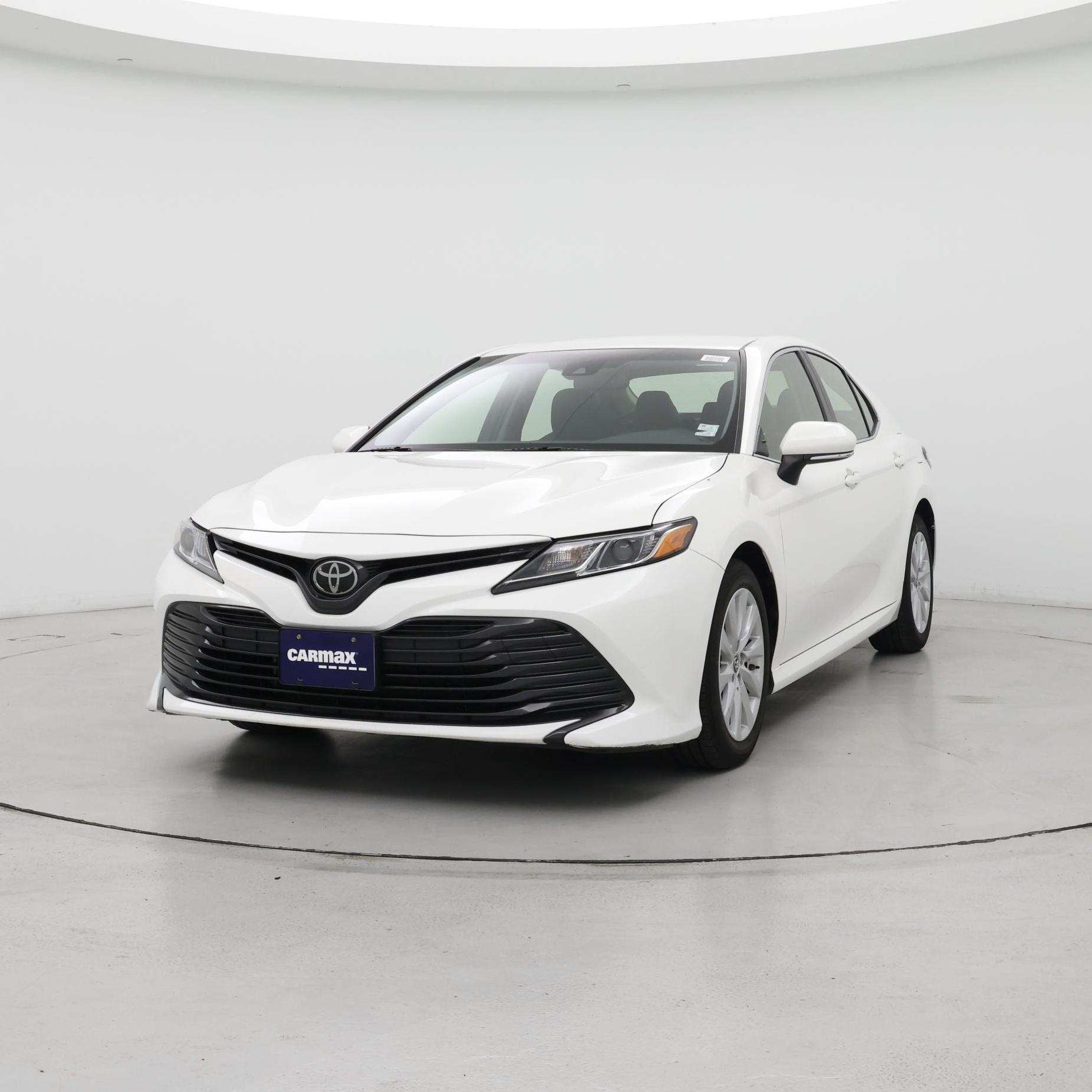 Thumbnail: 2018 Toyota Camry - 4