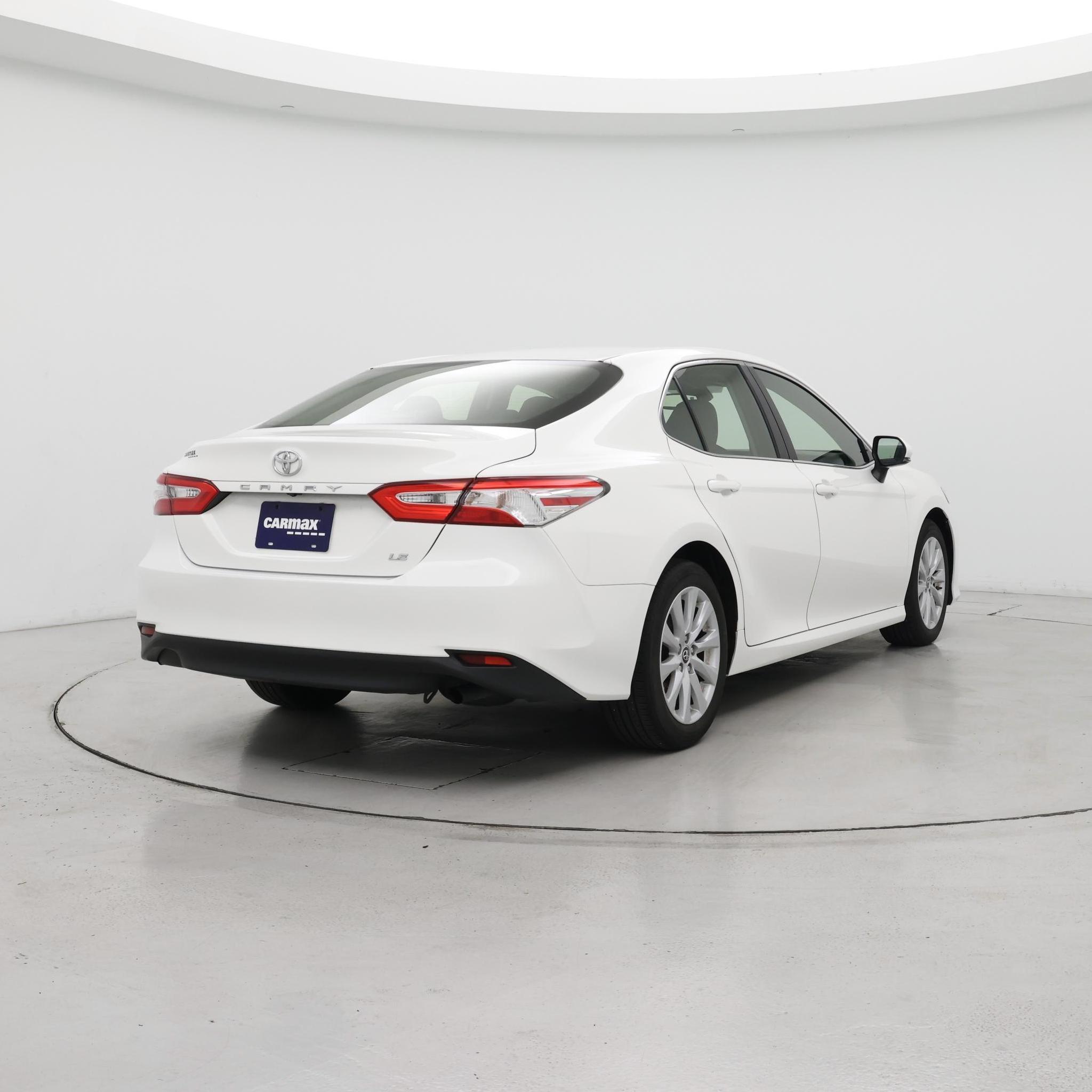 Thumbnail: 2018 Toyota Camry - 8