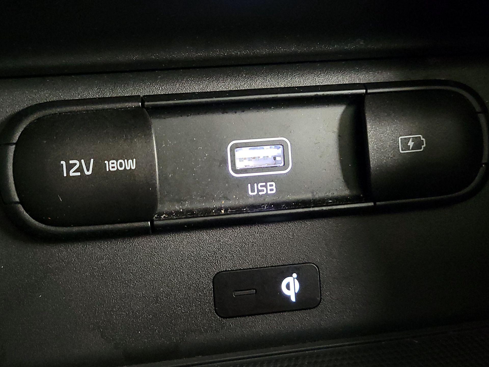 Thumbnail: 2021 Kia Telluride - 19