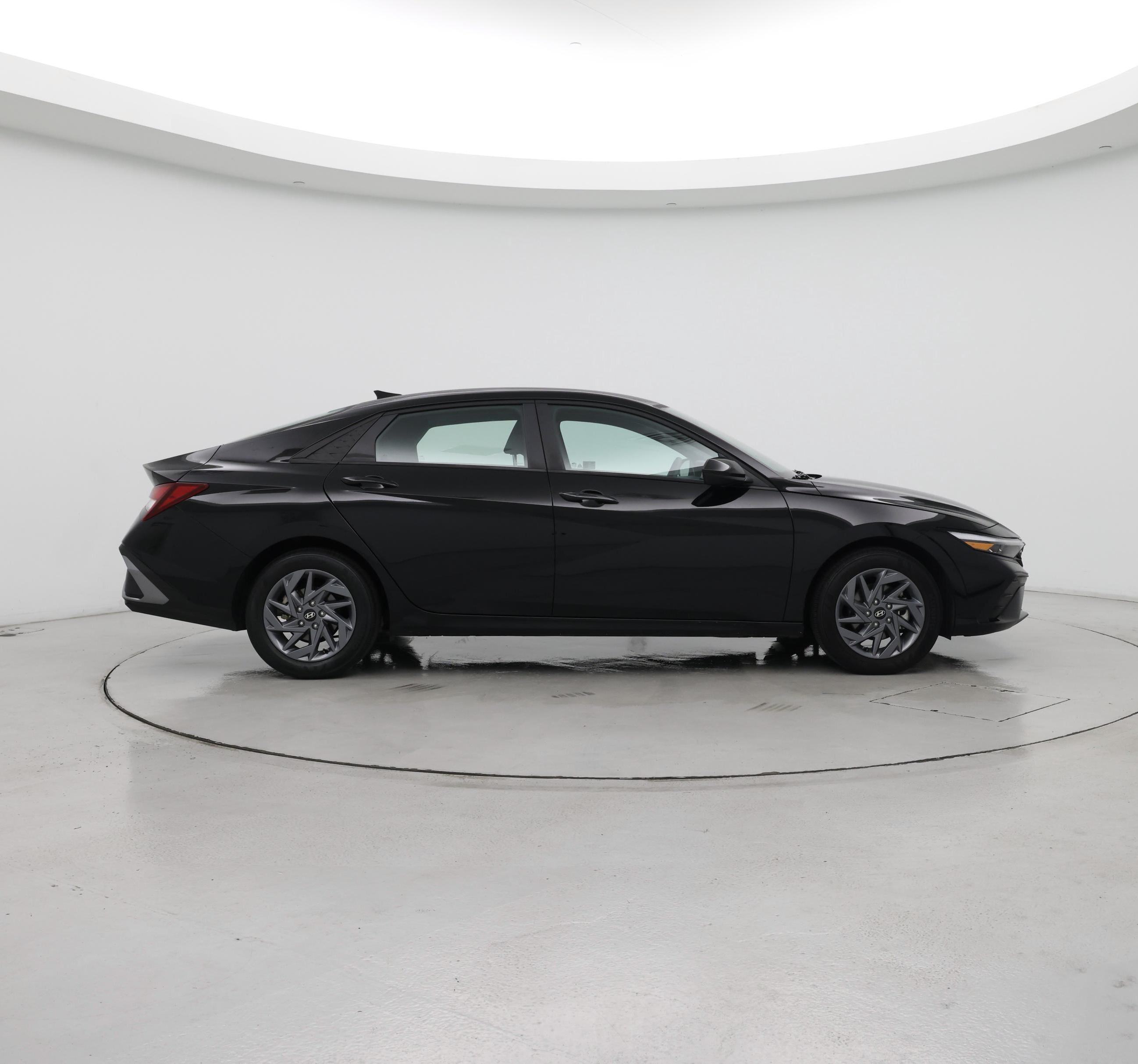 Thumbnail: 2024 Hyundai Elantra - 7