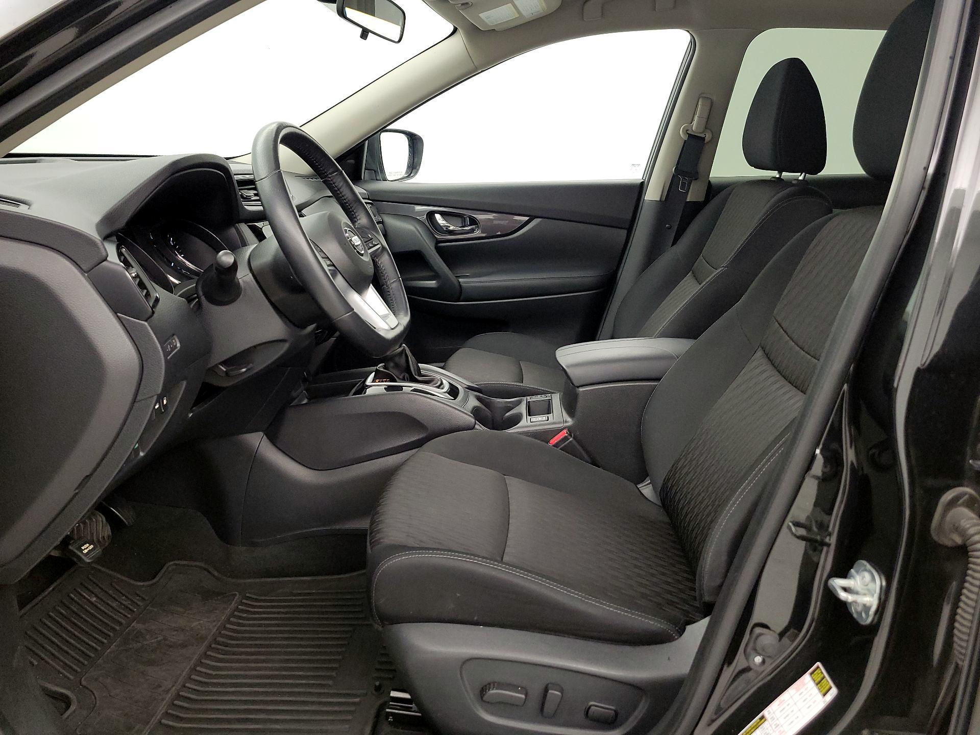 Thumbnail: 2018 Nissan Rogue - 11