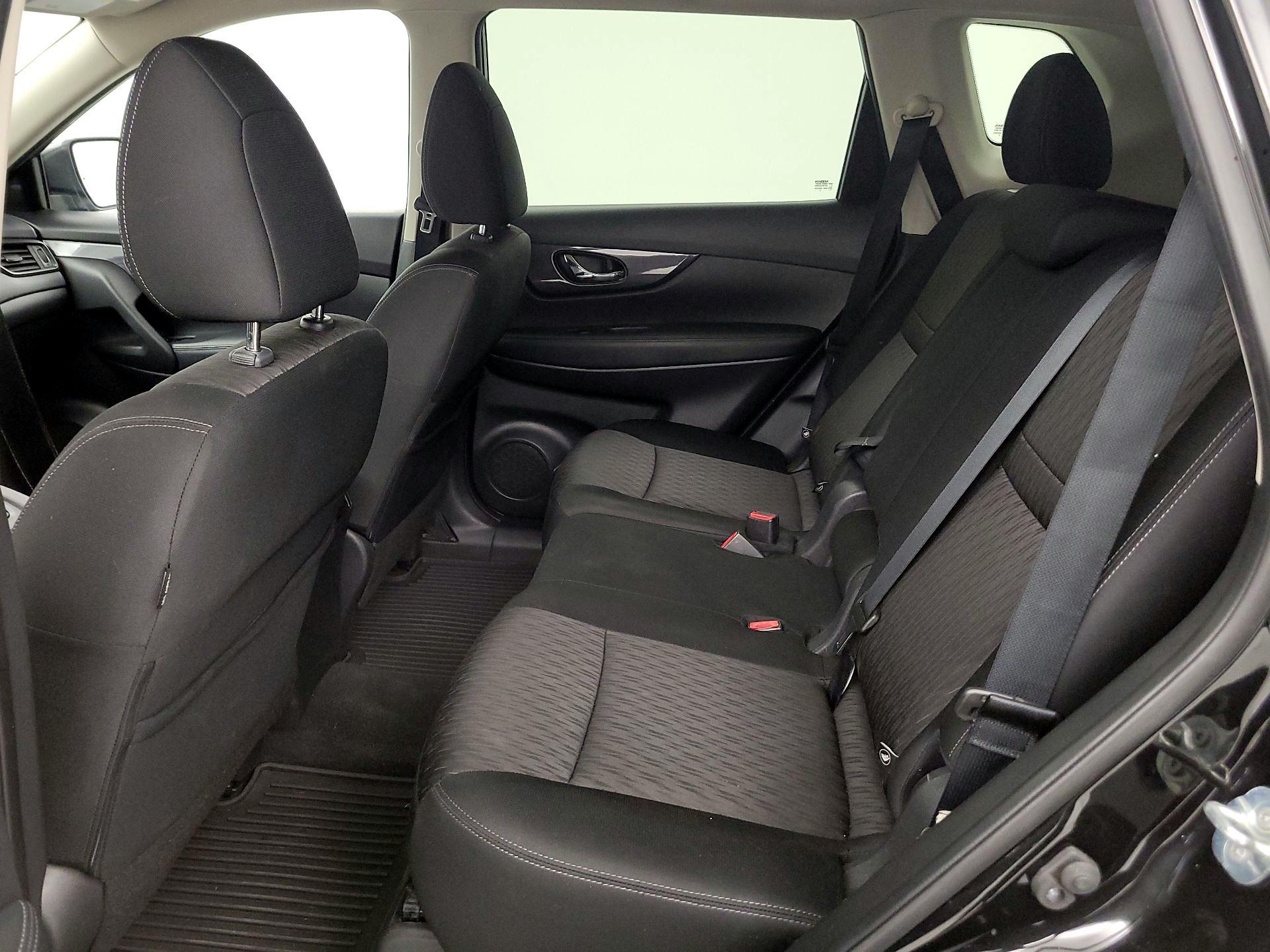 Thumbnail: 2018 Nissan Rogue - 20