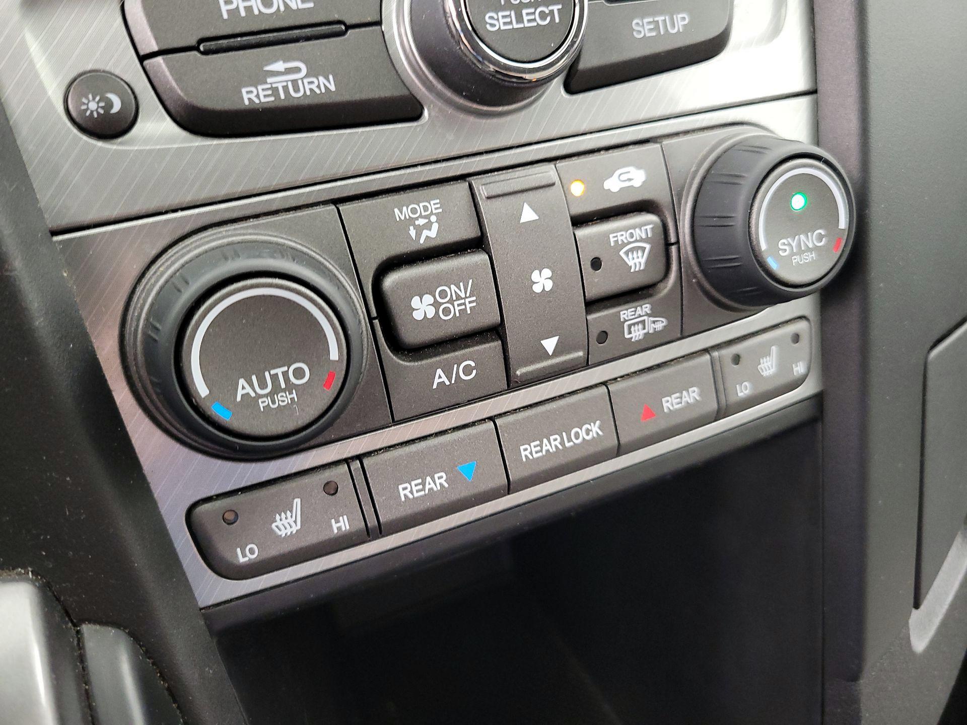 Thumbnail: 2014 Honda Pilot - 16