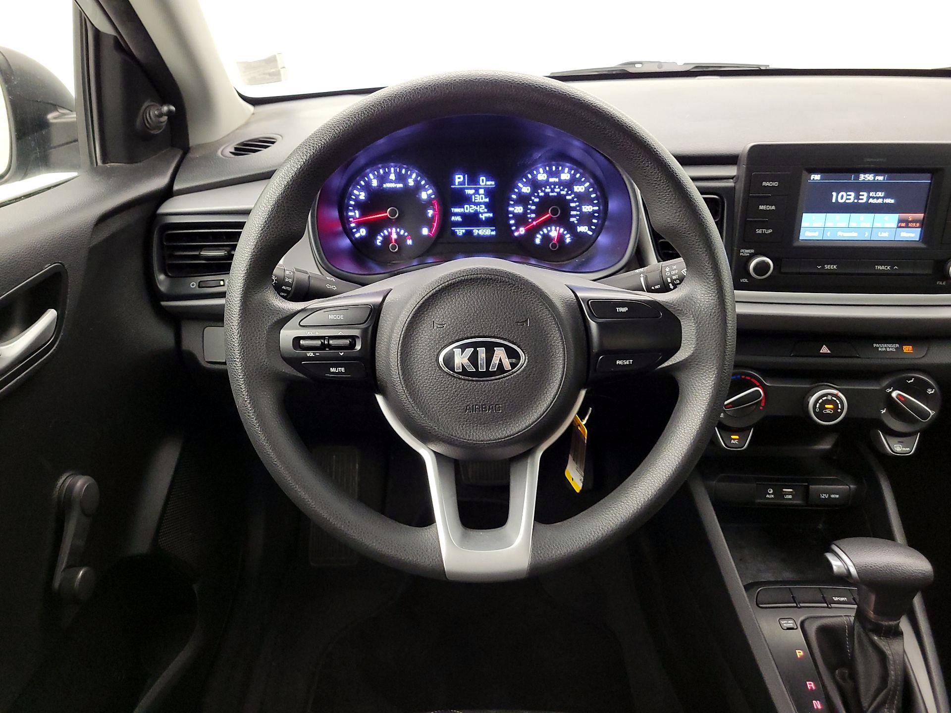 Thumbnail: 2018 Kia Rio - 10