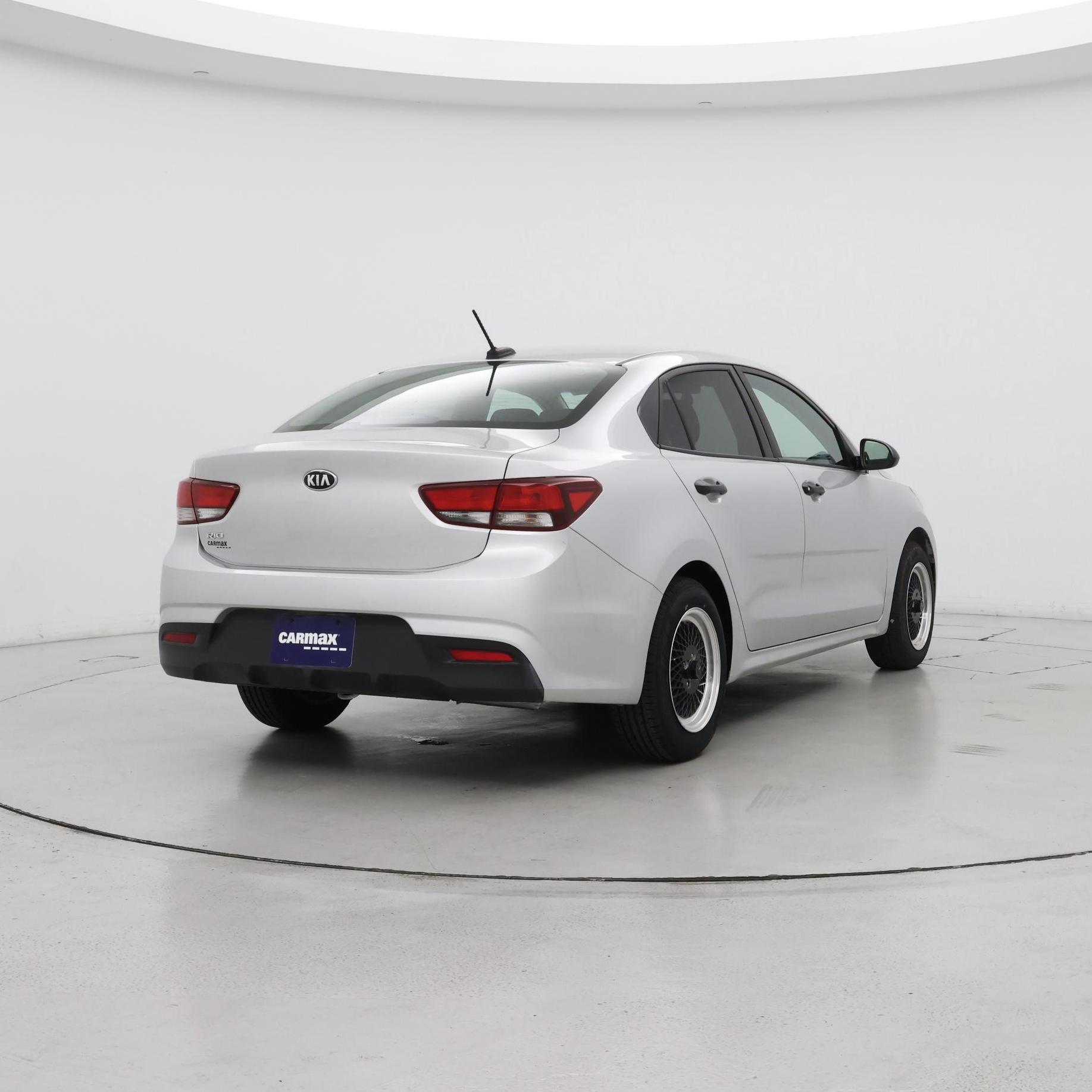 Thumbnail: 2018 Kia Rio - 8