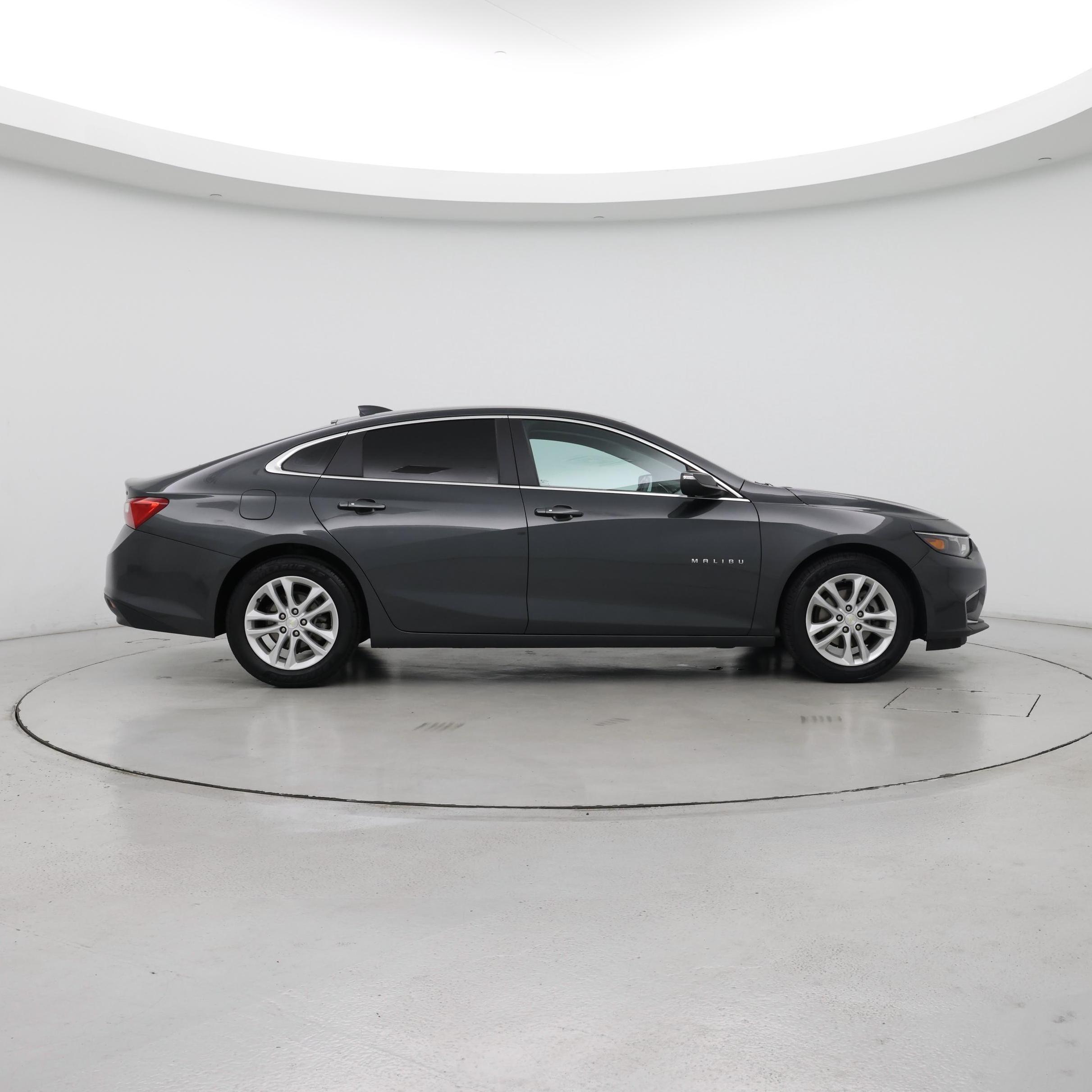 Thumbnail: 2018 Chevrolet Malibu - 7