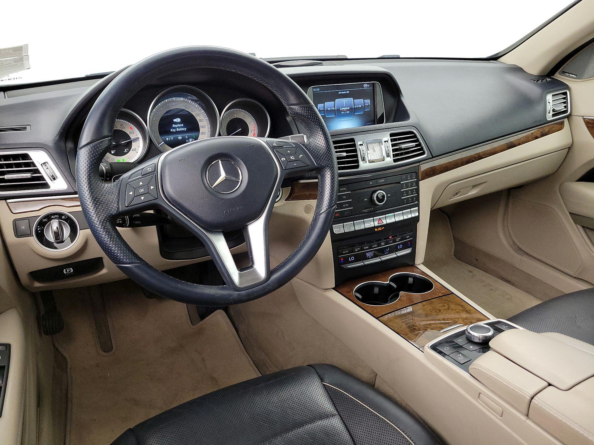 Thumbnail: 2016 Mercedes-Benz E-Class - 9