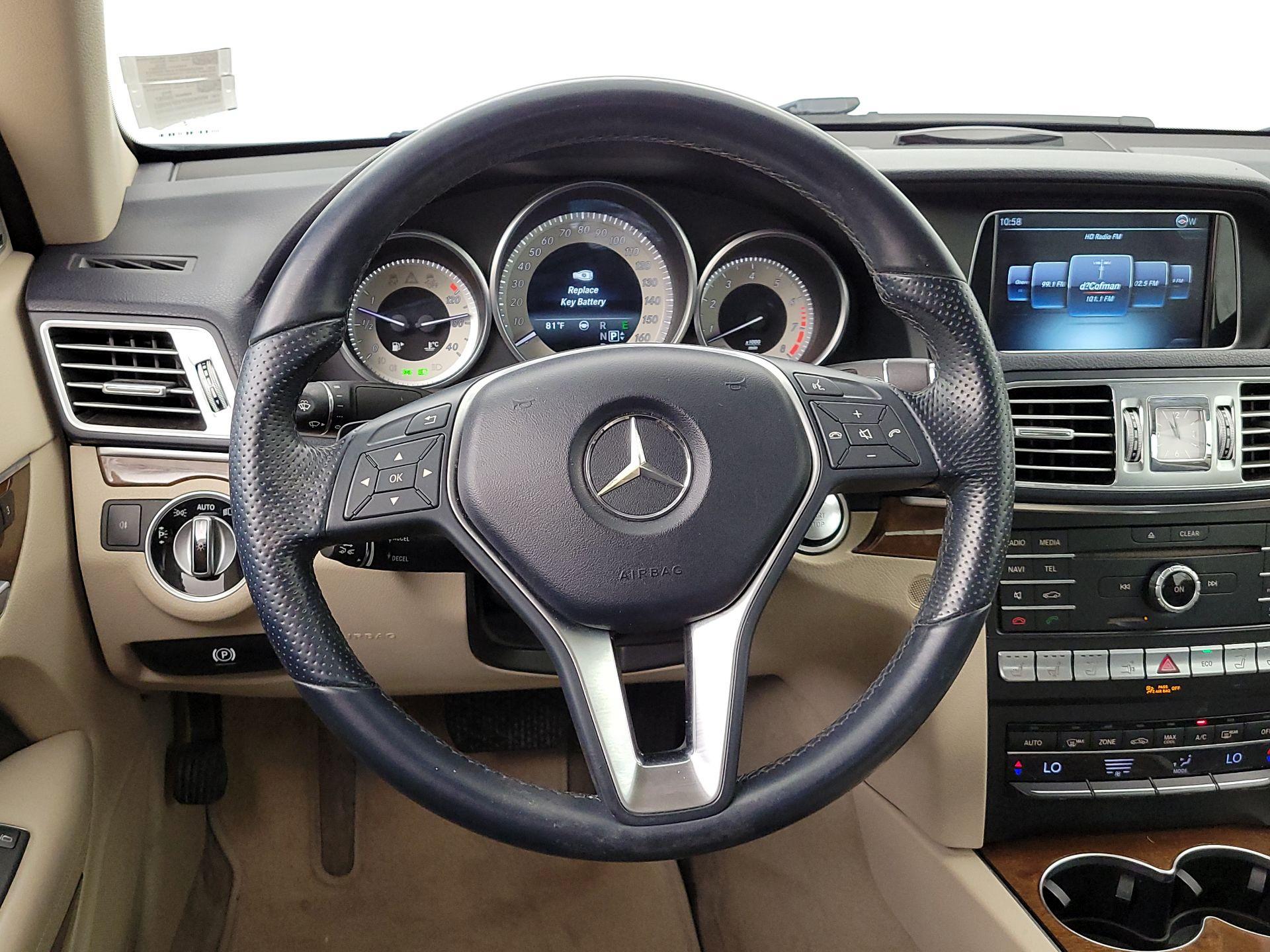 Thumbnail: 2016 Mercedes-Benz E-Class - 10