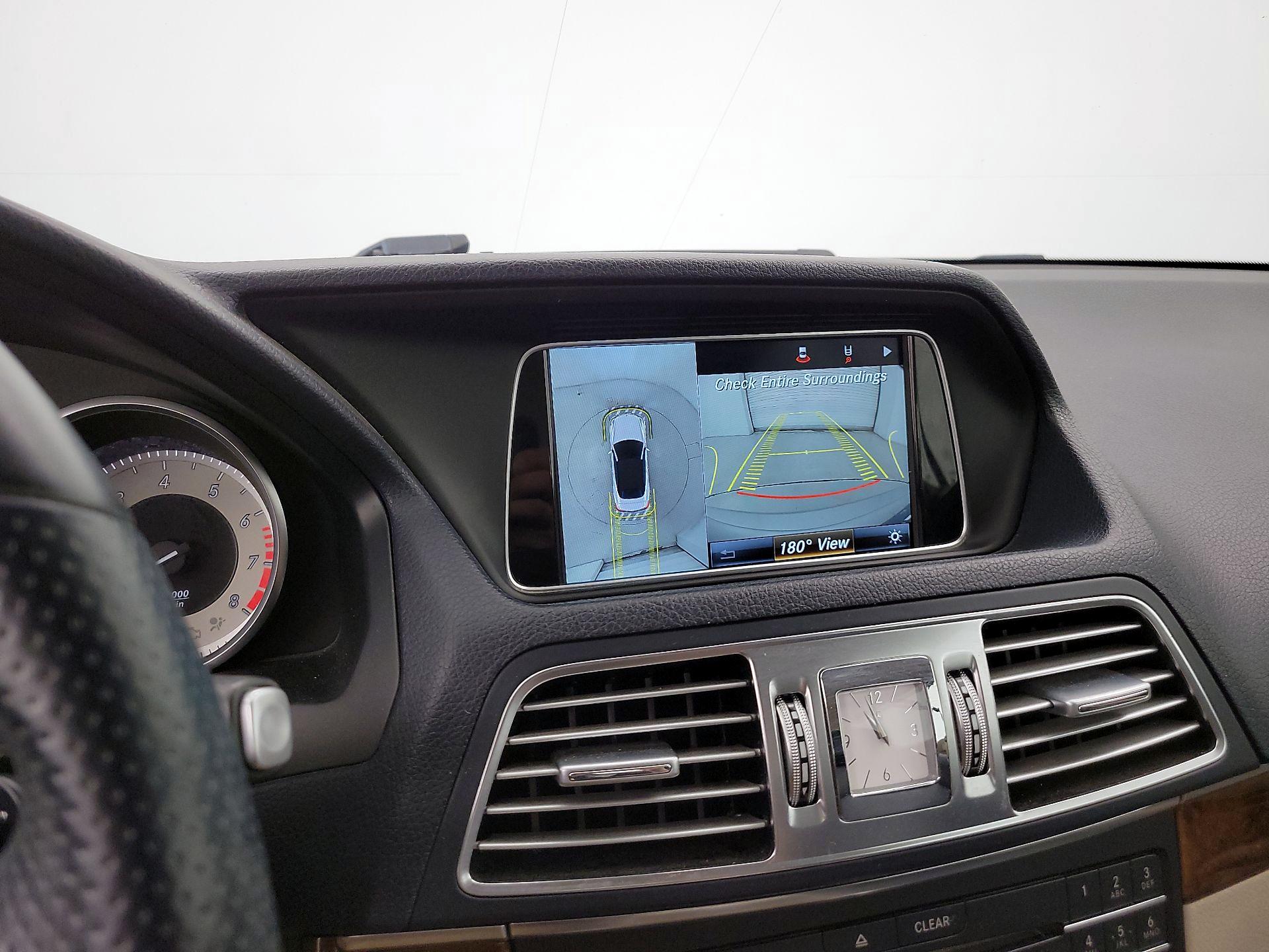Thumbnail: 2016 Mercedes-Benz E-Class - 14