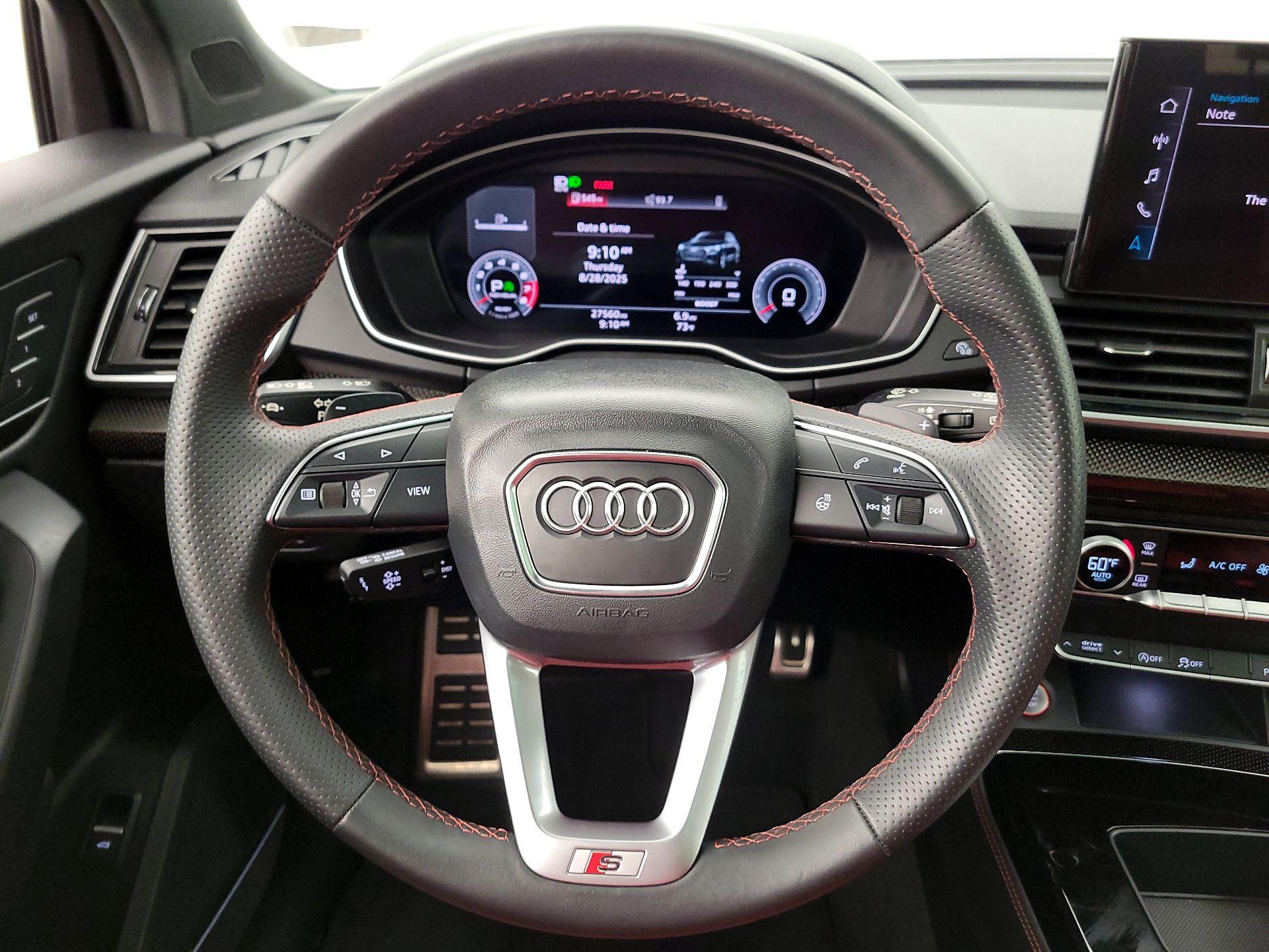 Thumbnail: 2023 Audi SQ5 - 10