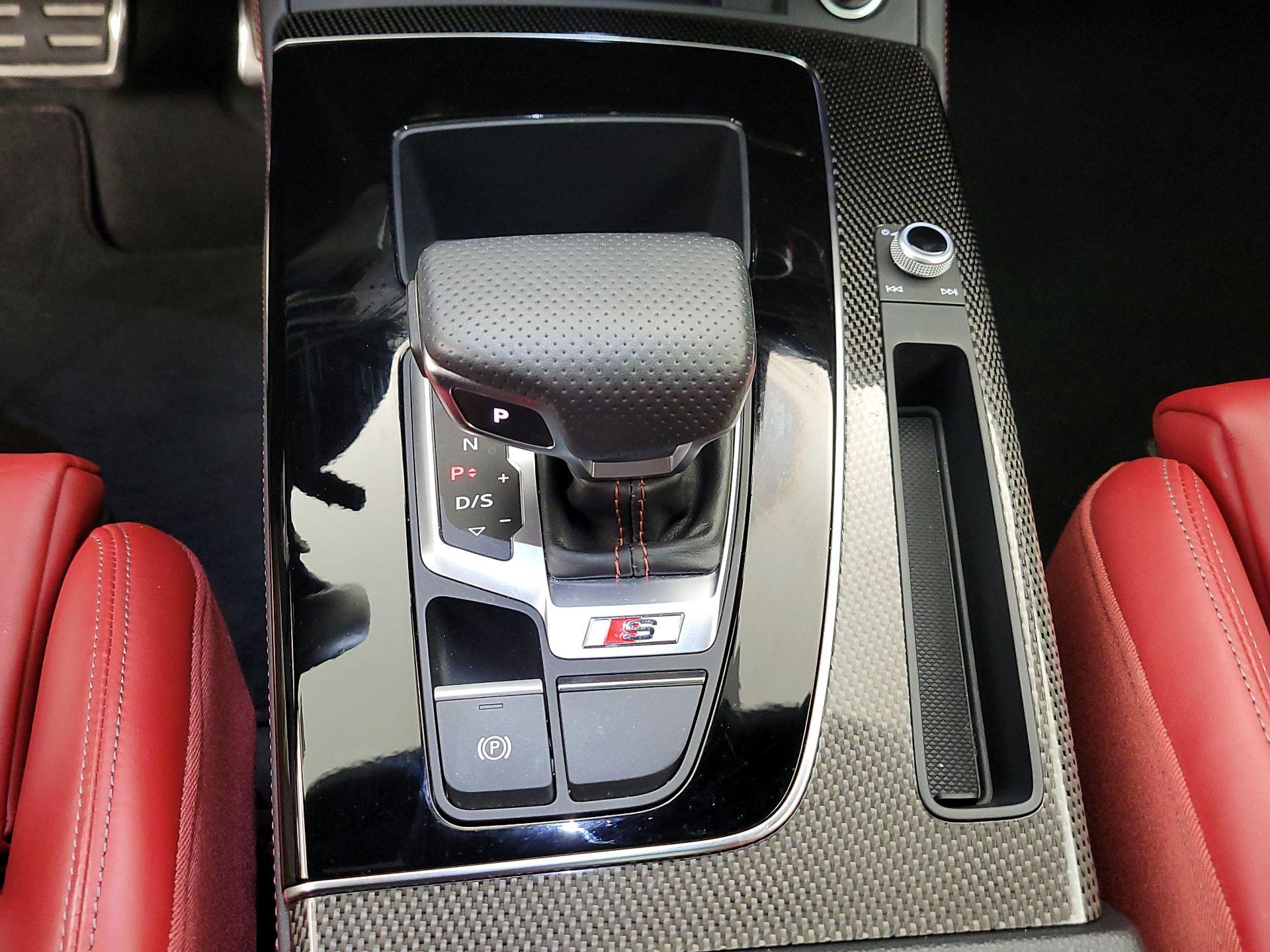 Thumbnail: 2023 Audi SQ5 - 17