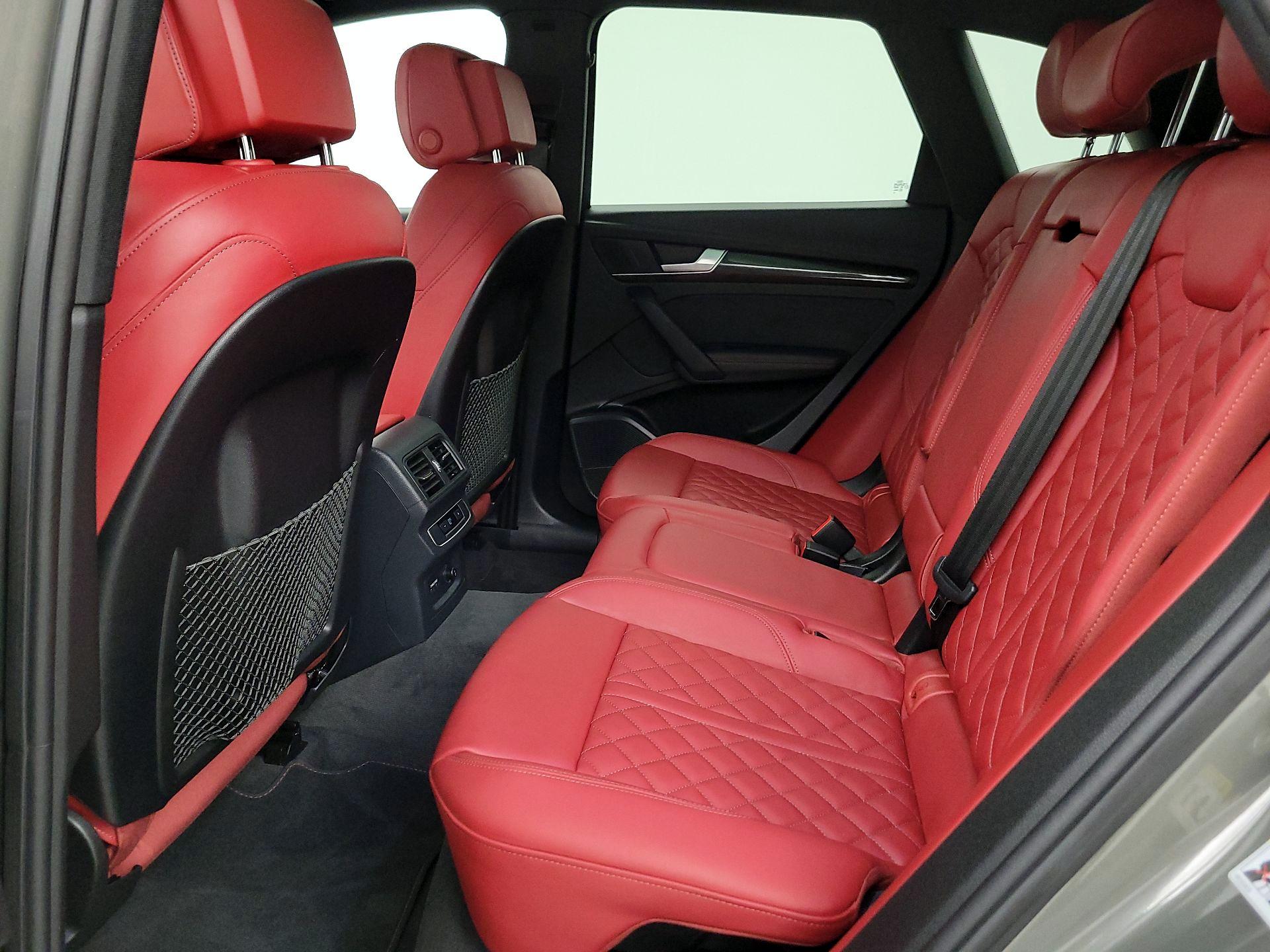 Thumbnail: 2023 Audi SQ5 - 20