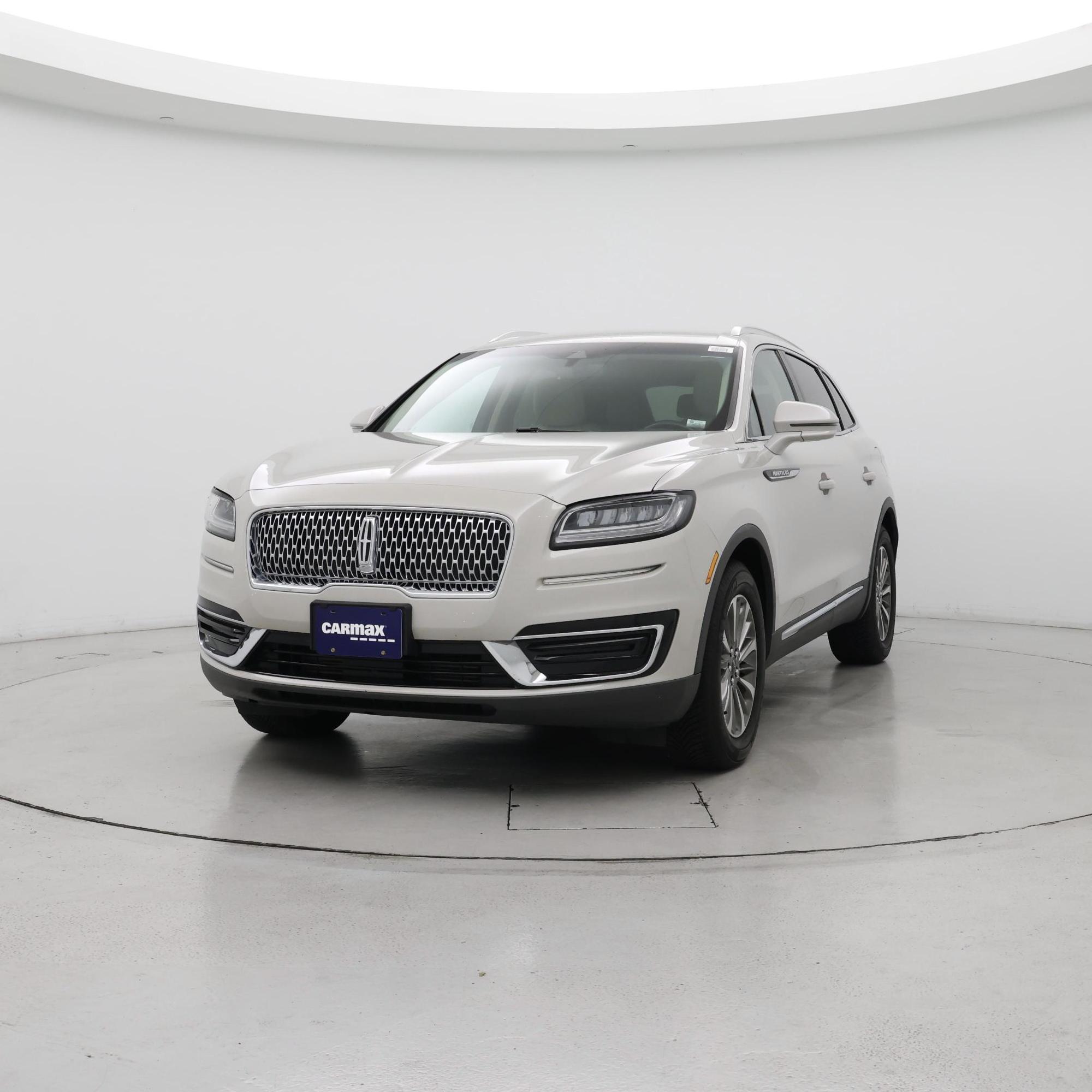 Thumbnail: 2020 Lincoln Nautilus - 4