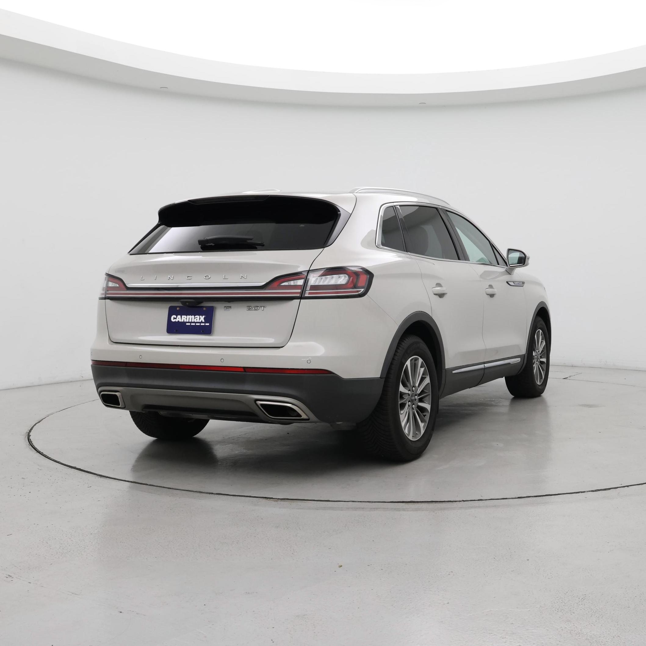 Thumbnail: 2020 Lincoln Nautilus - 8