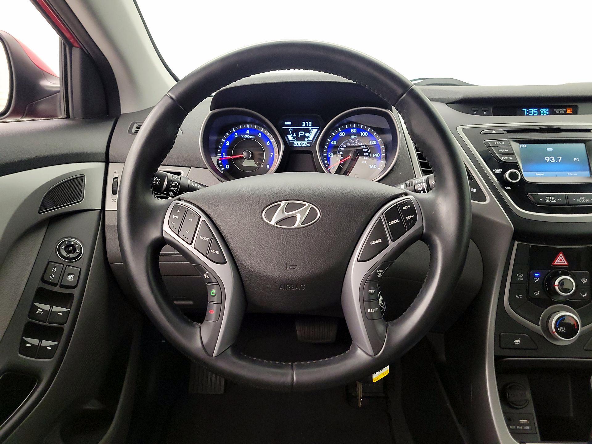 Thumbnail: 2015 Hyundai Elantra - 10