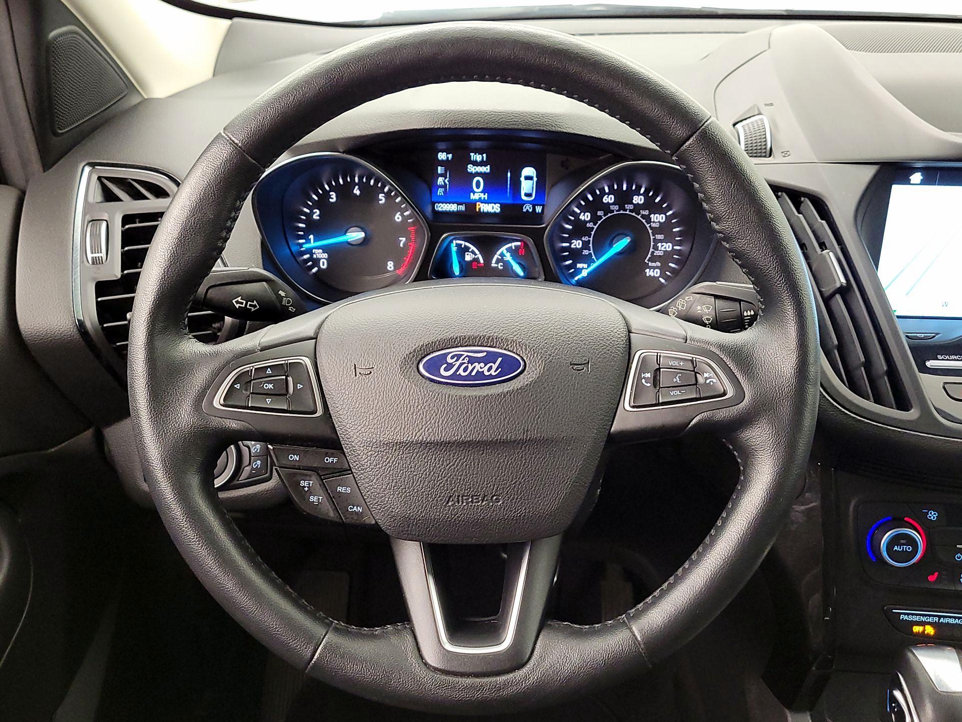 Thumbnail: 2019 Ford Escape - 10