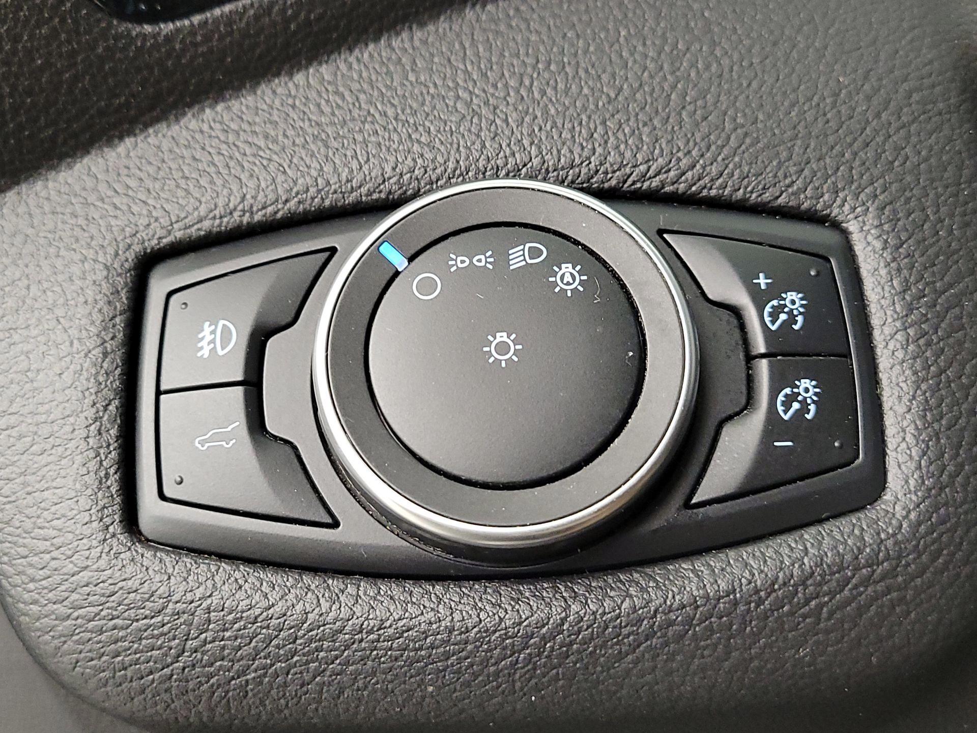 Thumbnail: 2019 Ford Escape - 13