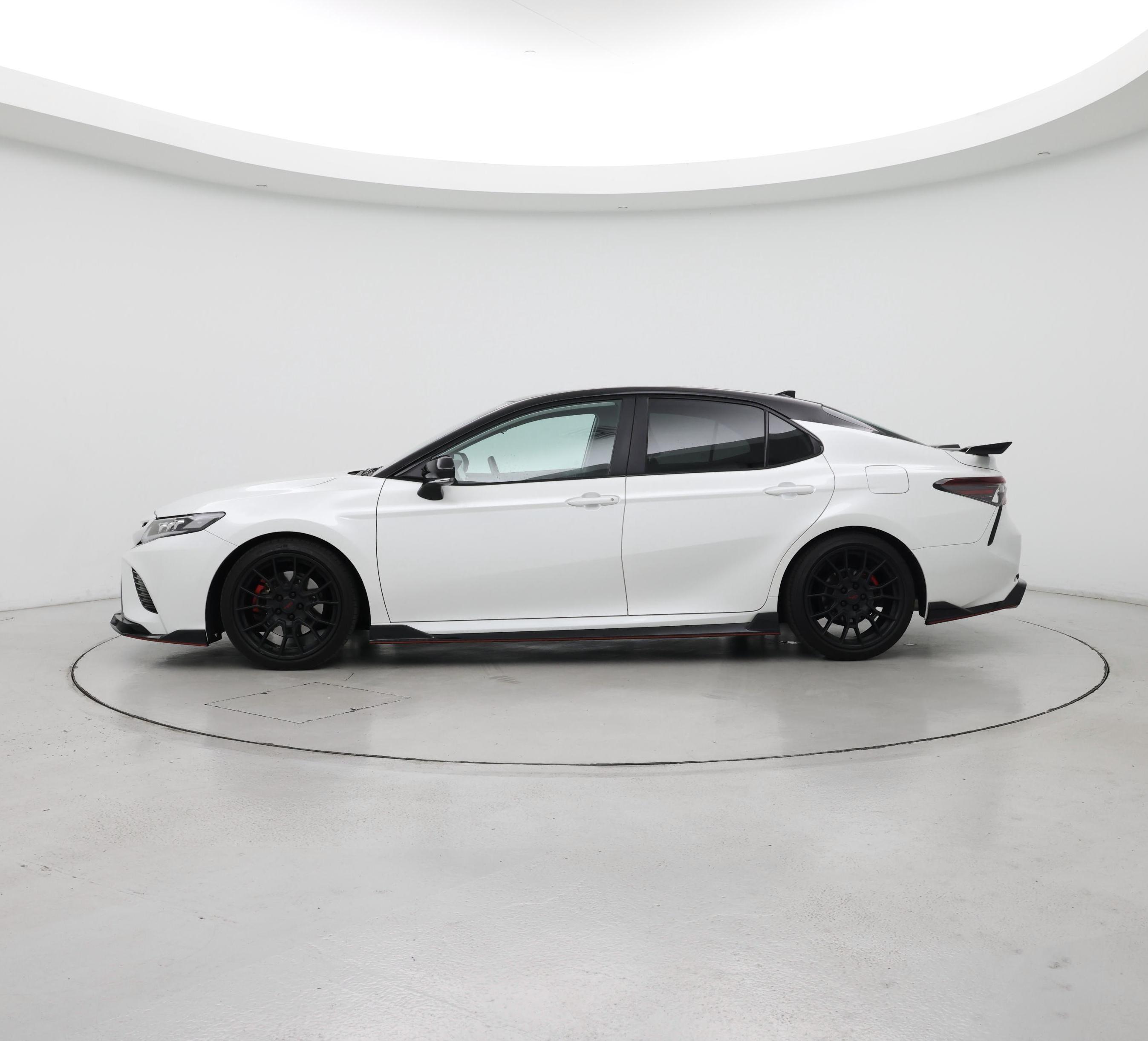 Thumbnail: 2021 Toyota Camry - 3