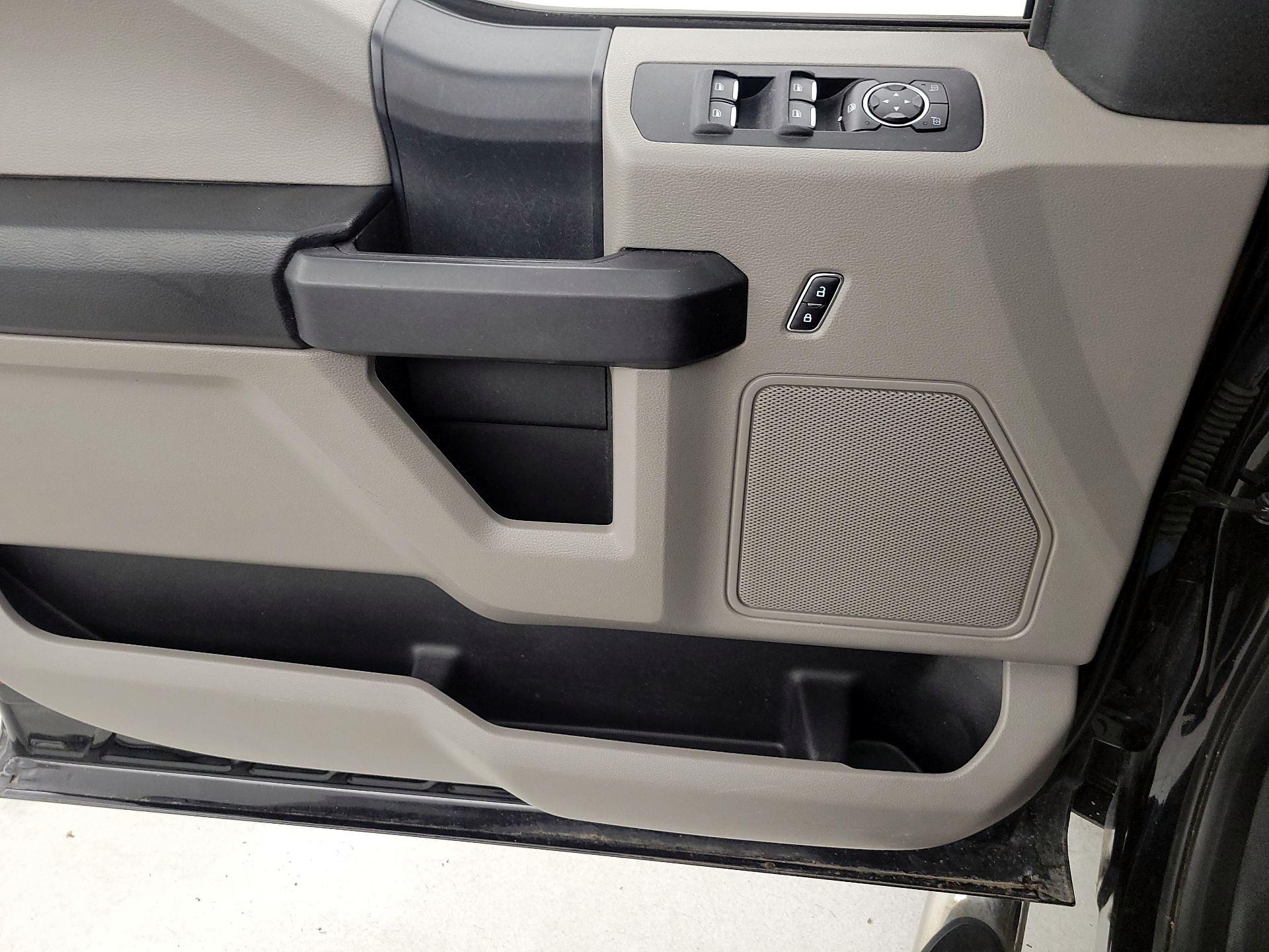 Thumbnail: 2016 Ford F-150 - 12