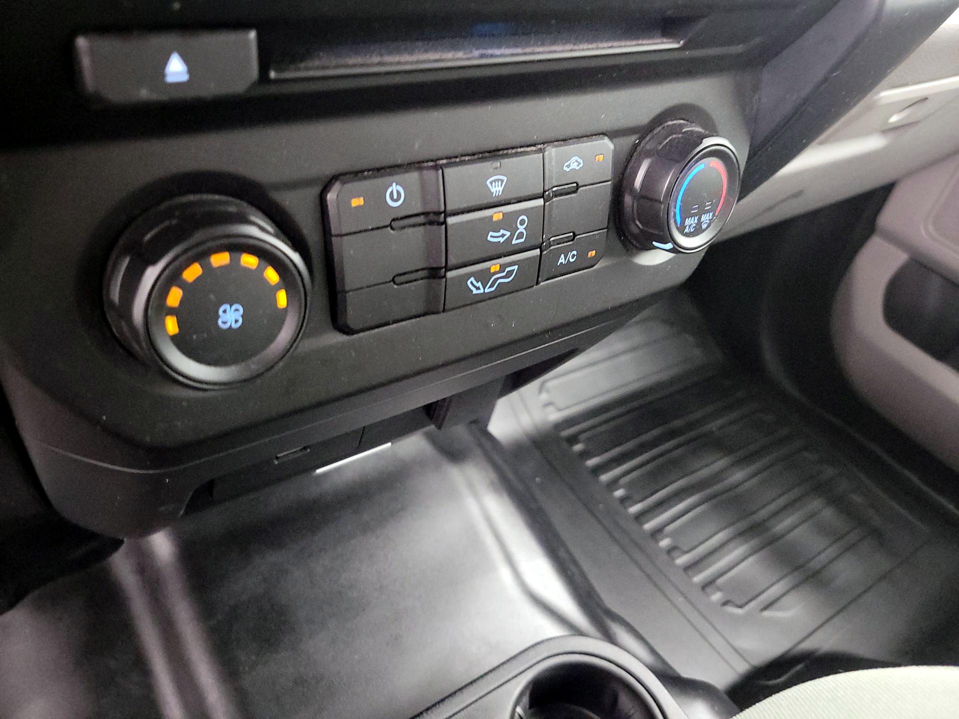 Thumbnail: 2016 Ford F-150 - 15