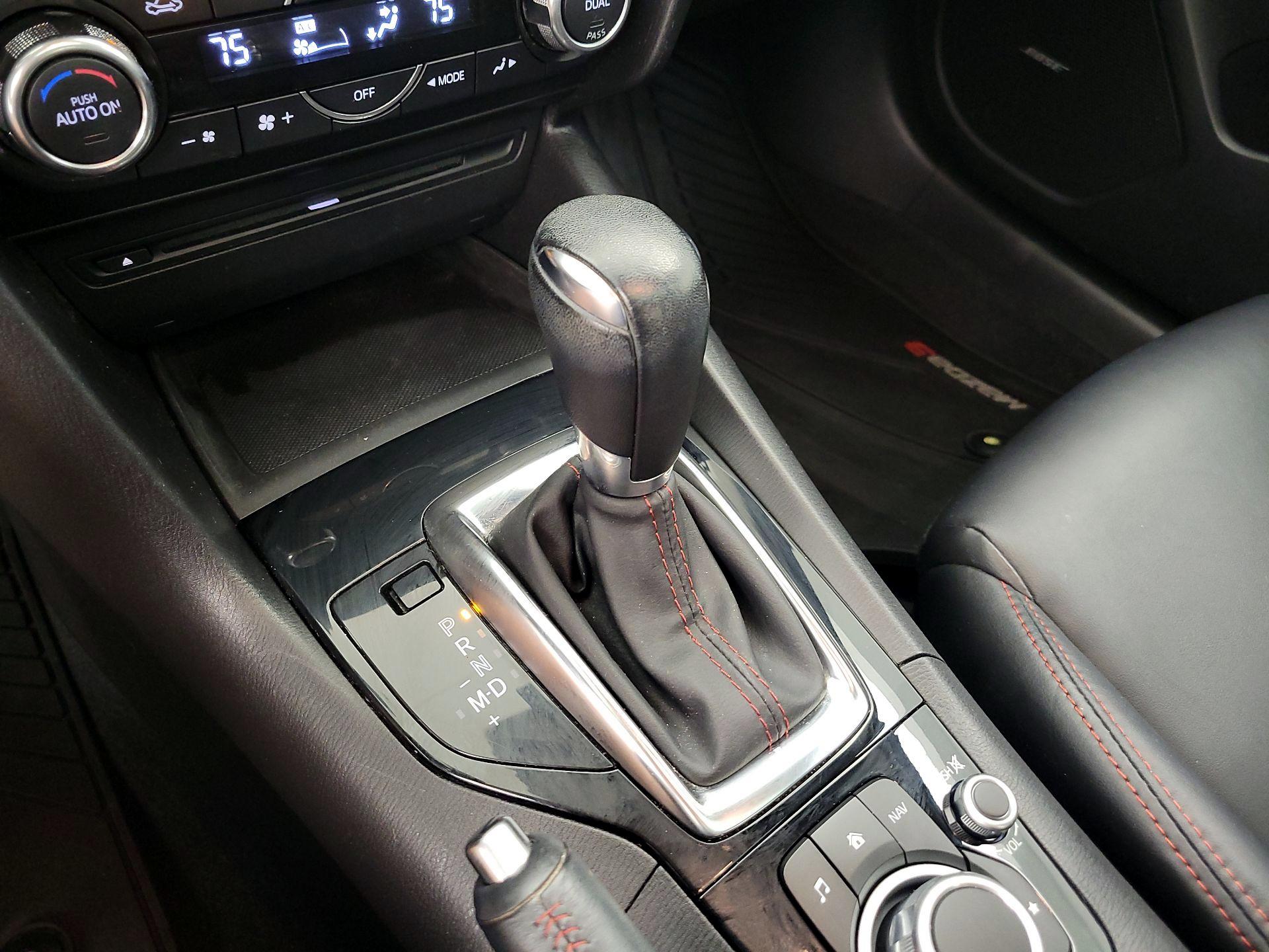Thumbnail: 2014 Mazda Mazda3 - 18