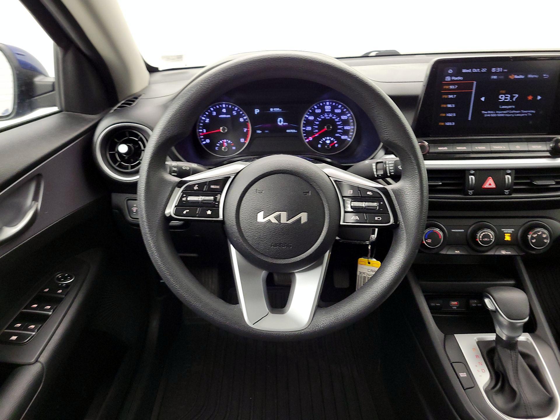 Thumbnail: 2022 Kia Forte - 10