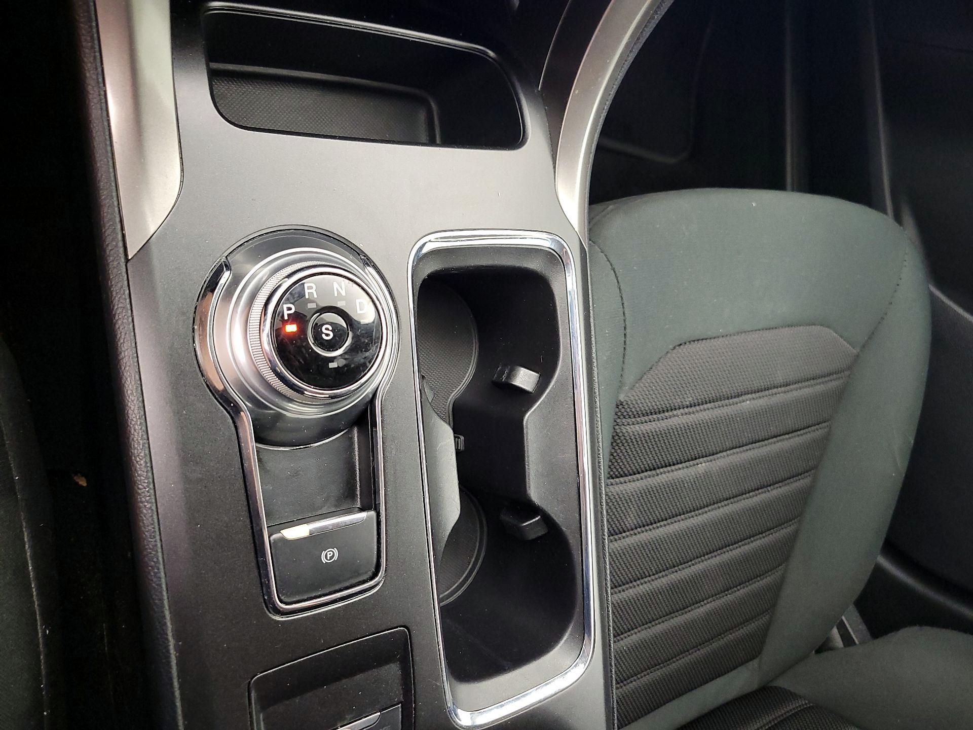 Thumbnail: 2019 Ford Fusion - 17
