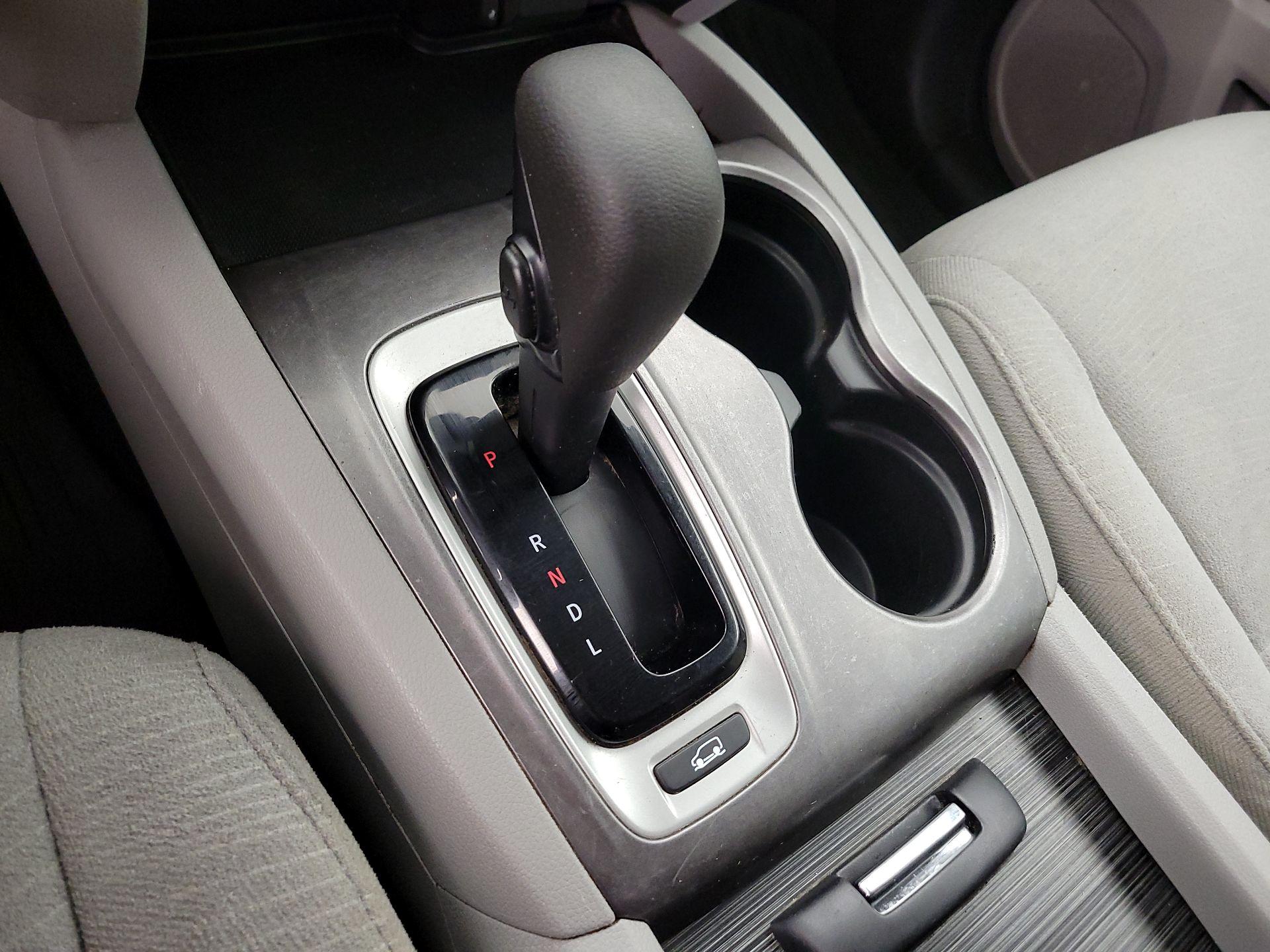 Thumbnail: 2016 Honda Pilot - 17