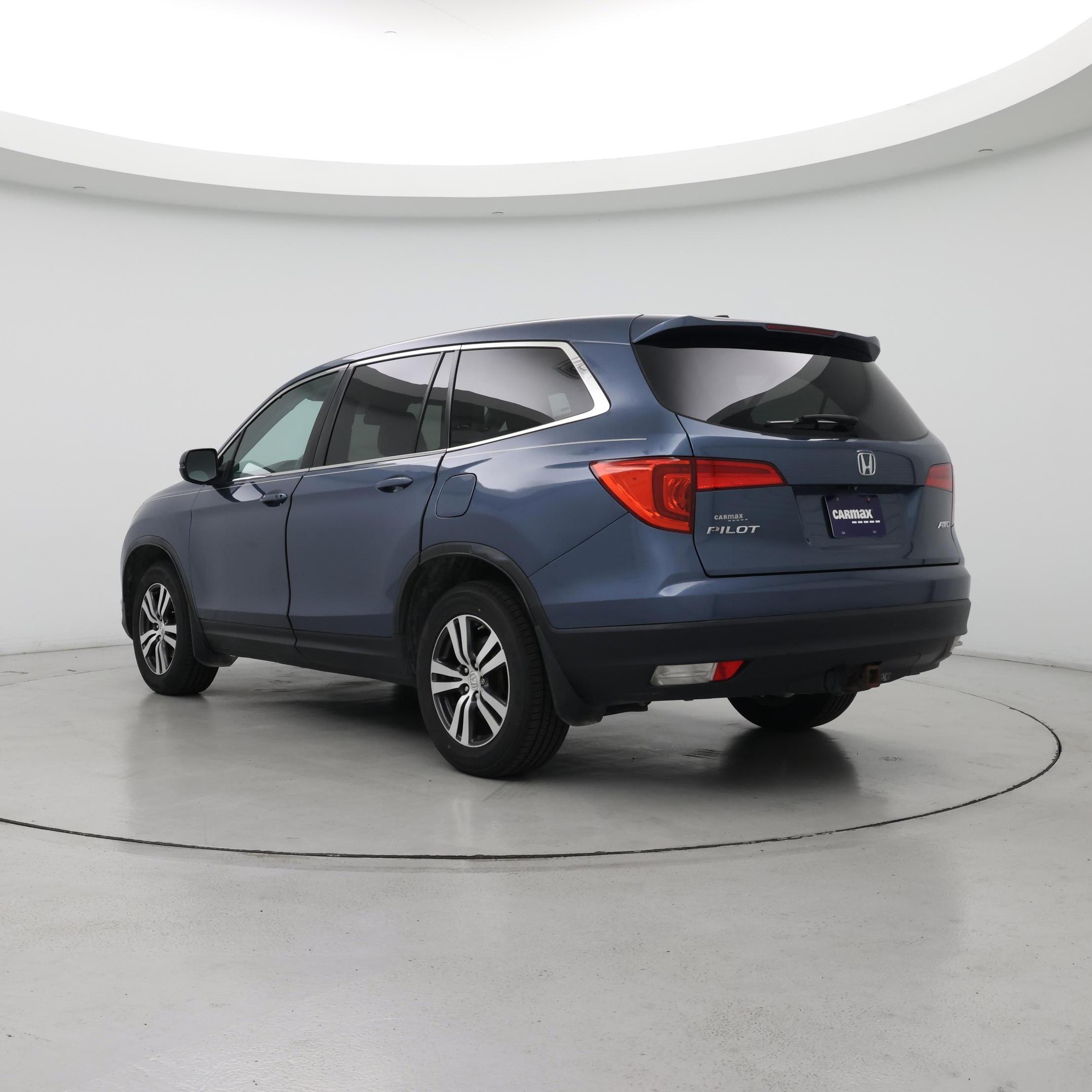 Thumbnail: 2016 Honda Pilot - 2
