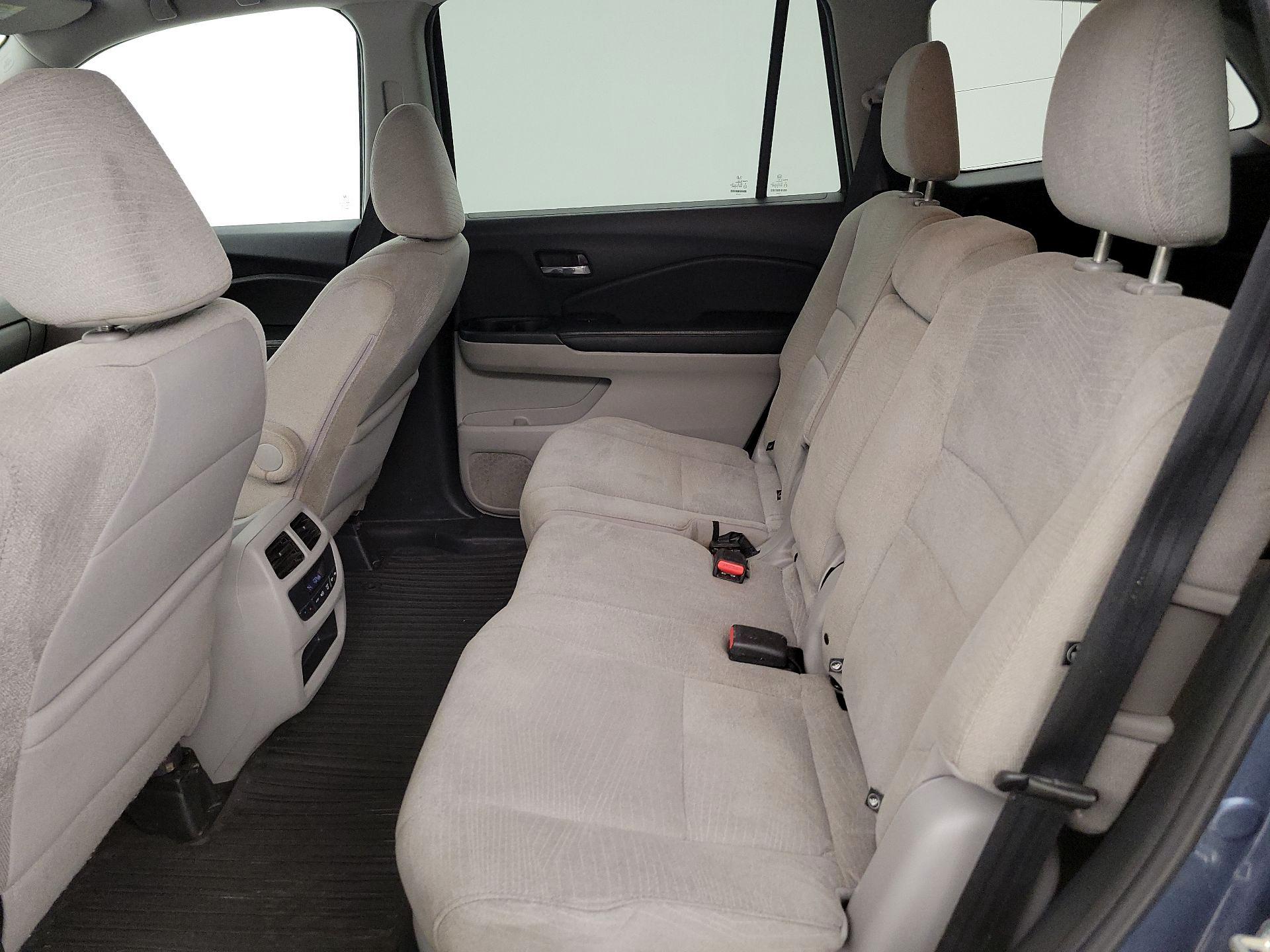 Thumbnail: 2016 Honda Pilot - 19