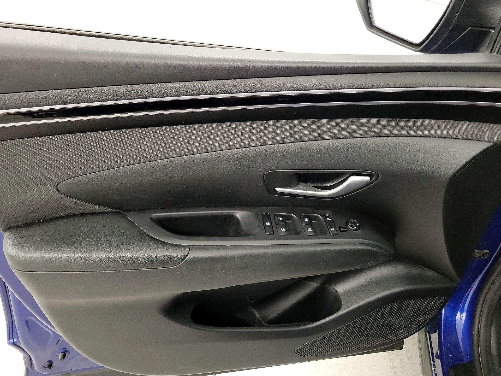Thumbnail: 2023 Hyundai Tucson - 12