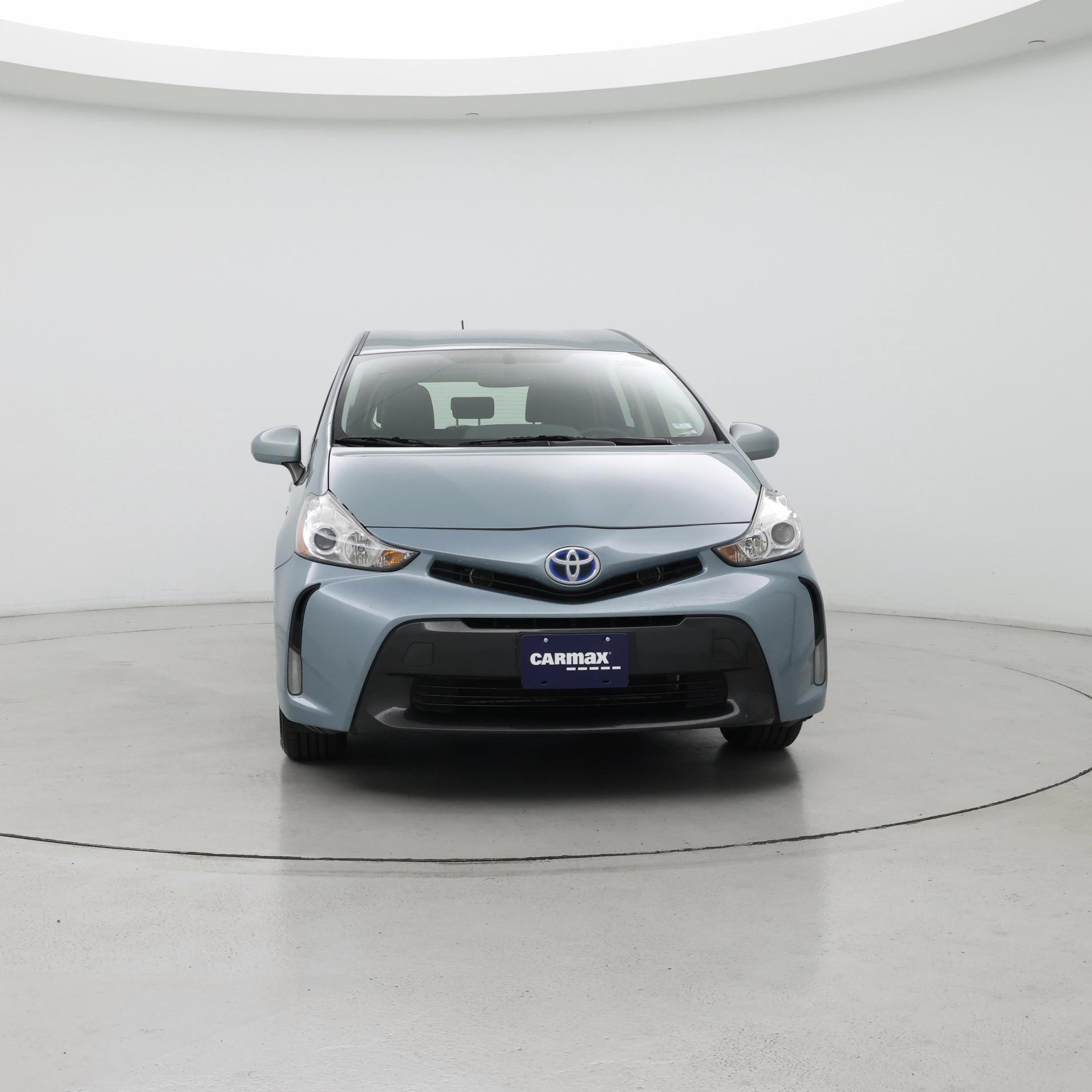 Thumbnail: 2015 Toyota Prius v - 5