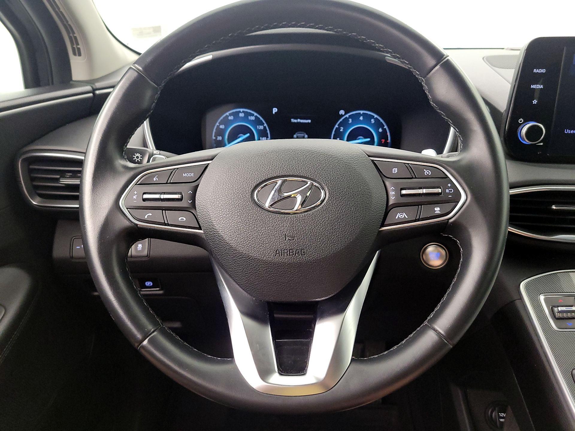 Thumbnail: 2022 Hyundai Santa Fe - 10