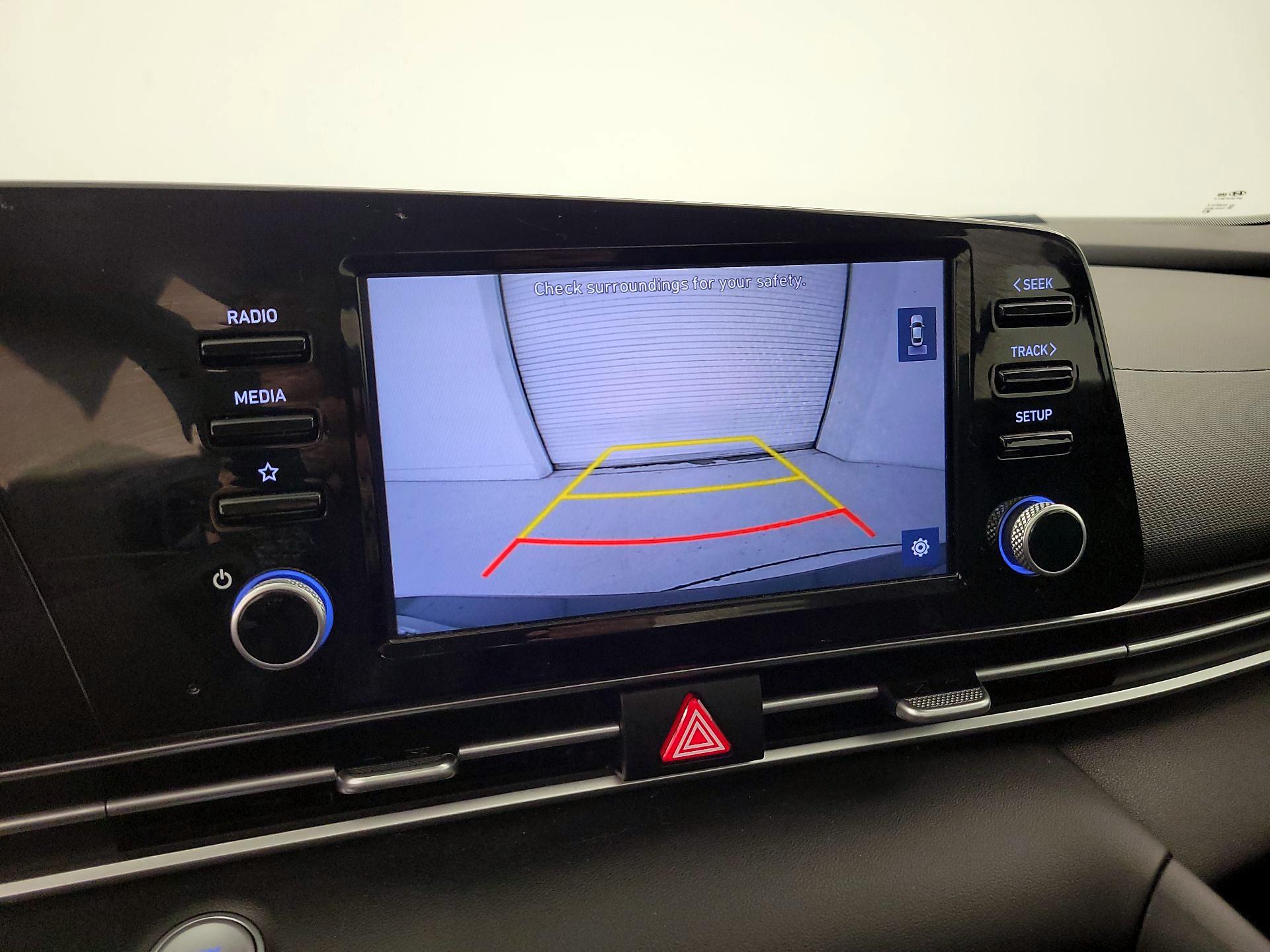 Thumbnail: 2021 Hyundai Elantra - 14