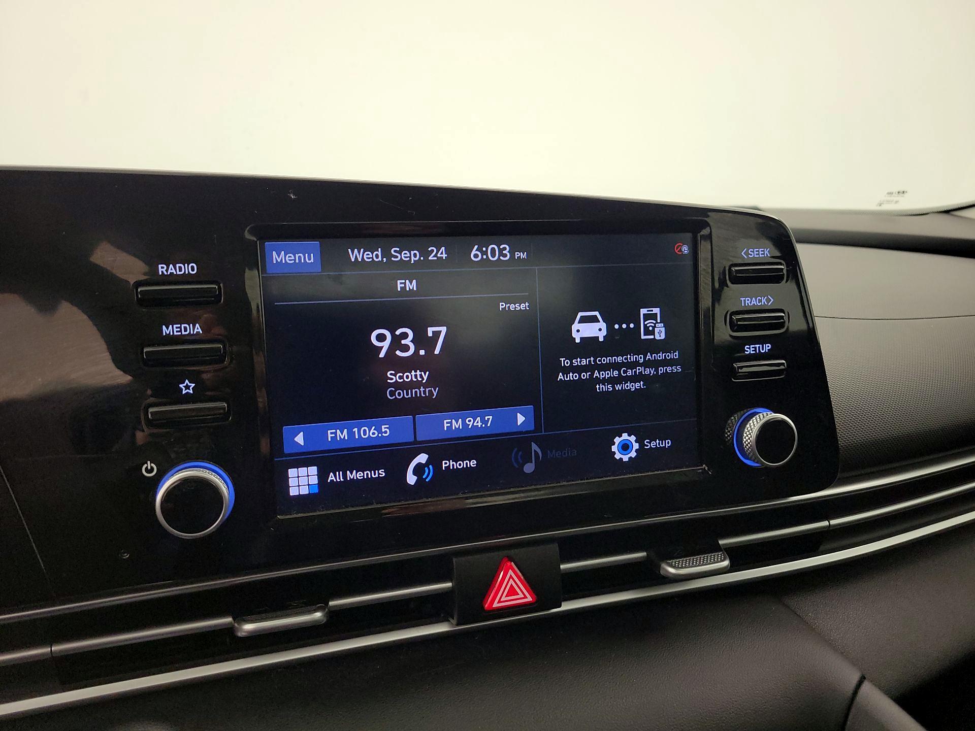 Thumbnail: 2021 Hyundai Elantra - 15