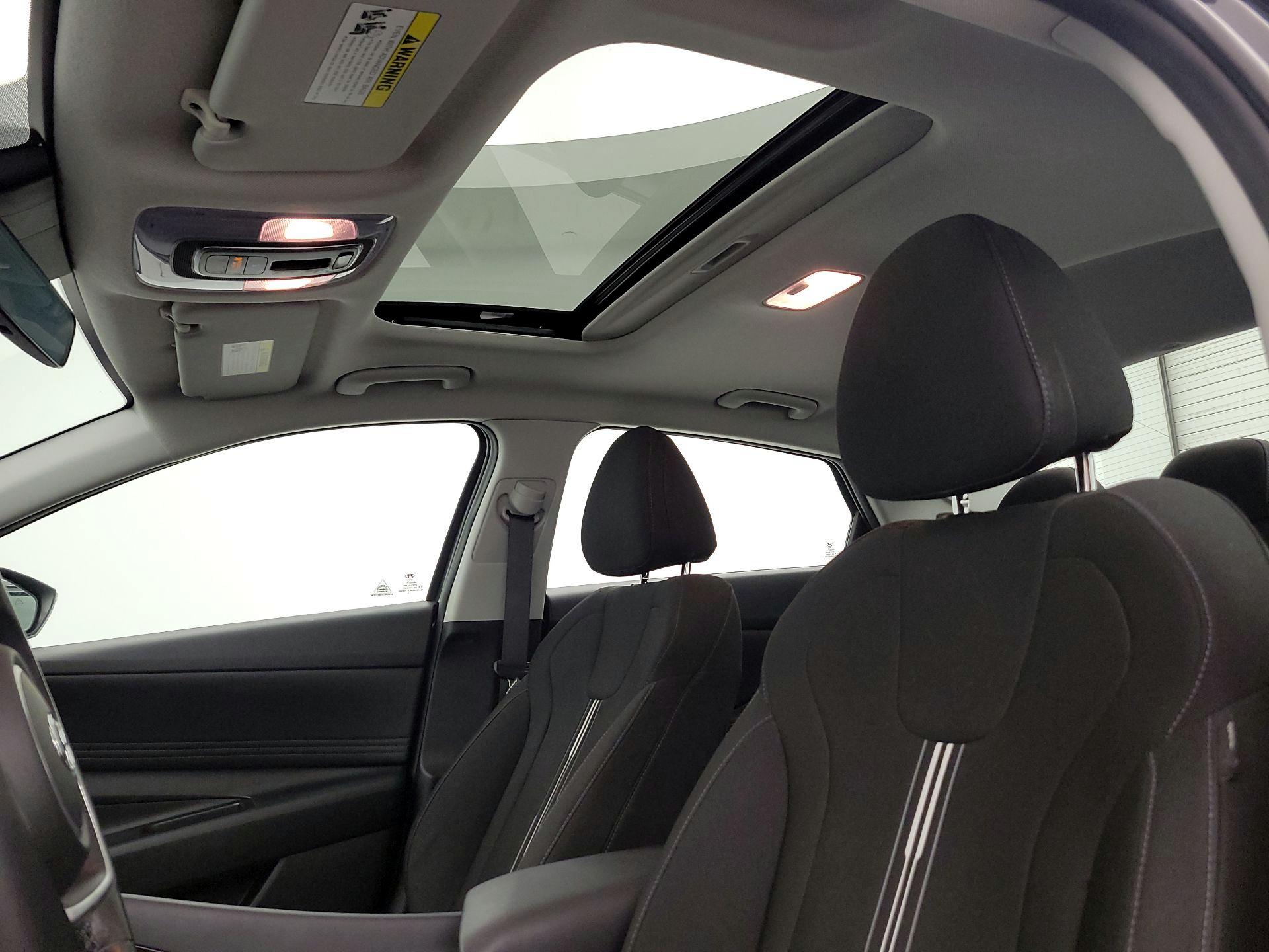 Thumbnail: 2021 Hyundai Elantra - 19