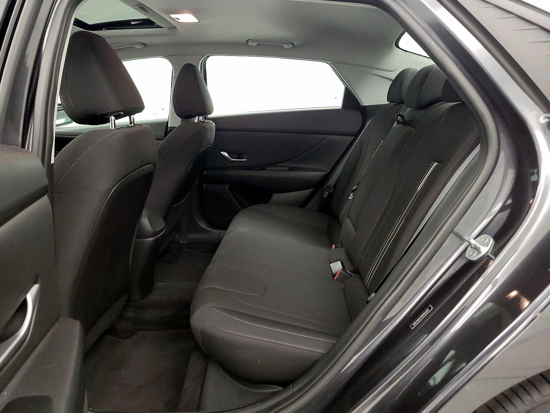 Thumbnail: 2021 Hyundai Elantra - 20