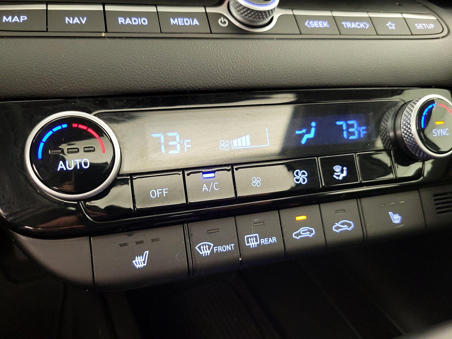 Thumbnail: 2024 Hyundai Elantra - 17