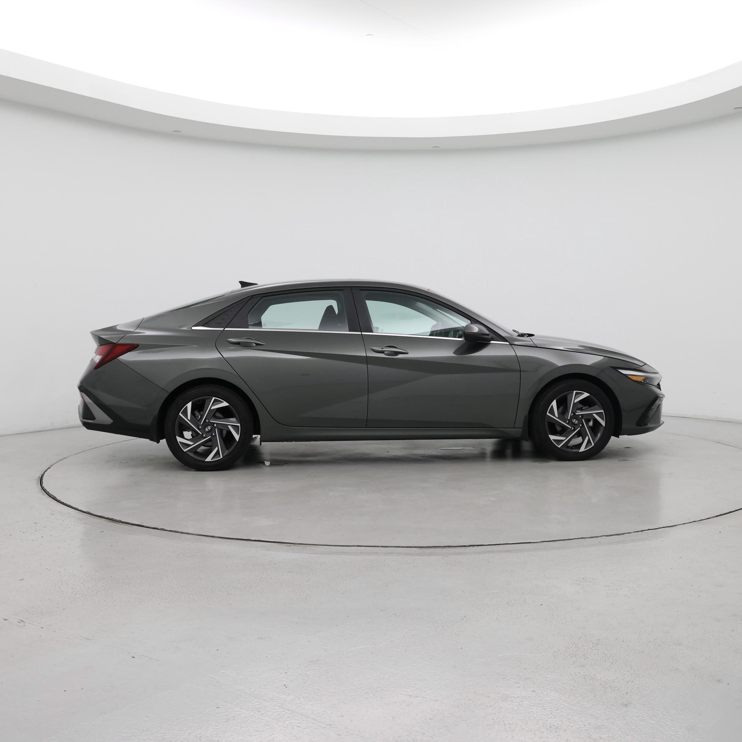 Thumbnail: 2024 Hyundai Elantra - 7
